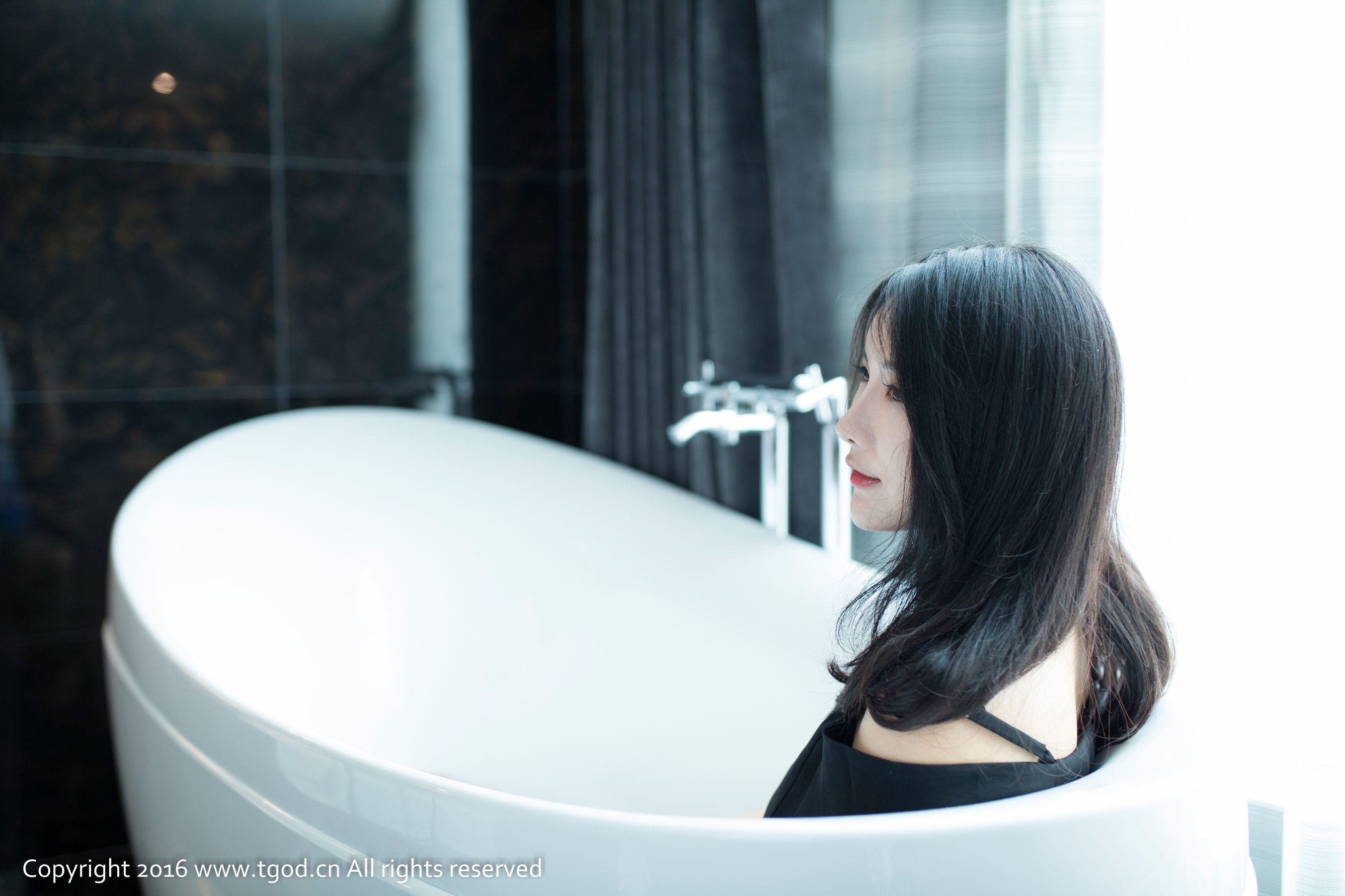莓ya《难以抗拒的魅惑女神》-图1