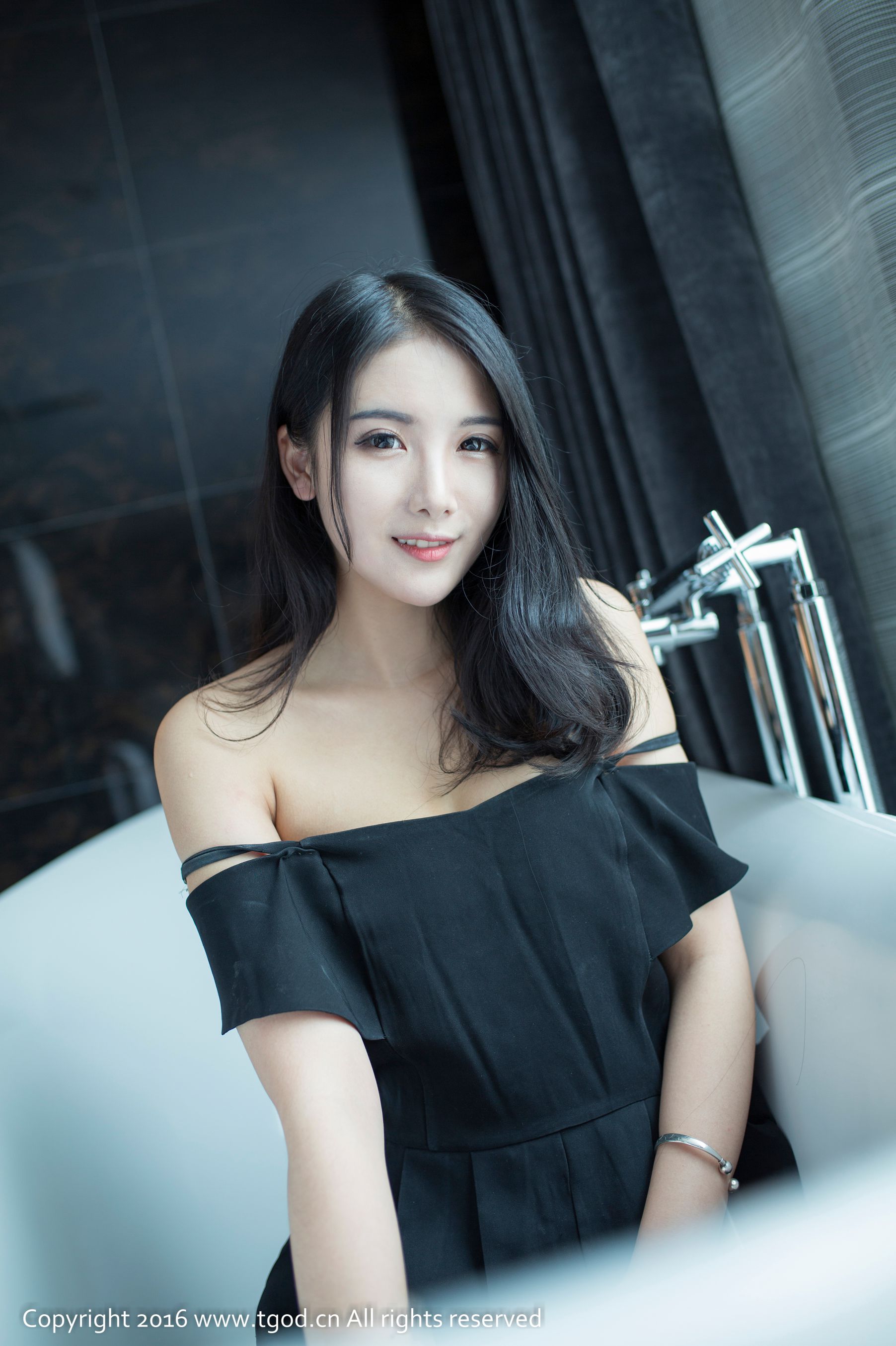 莓ya《难以抗拒的魅惑女神》-图5