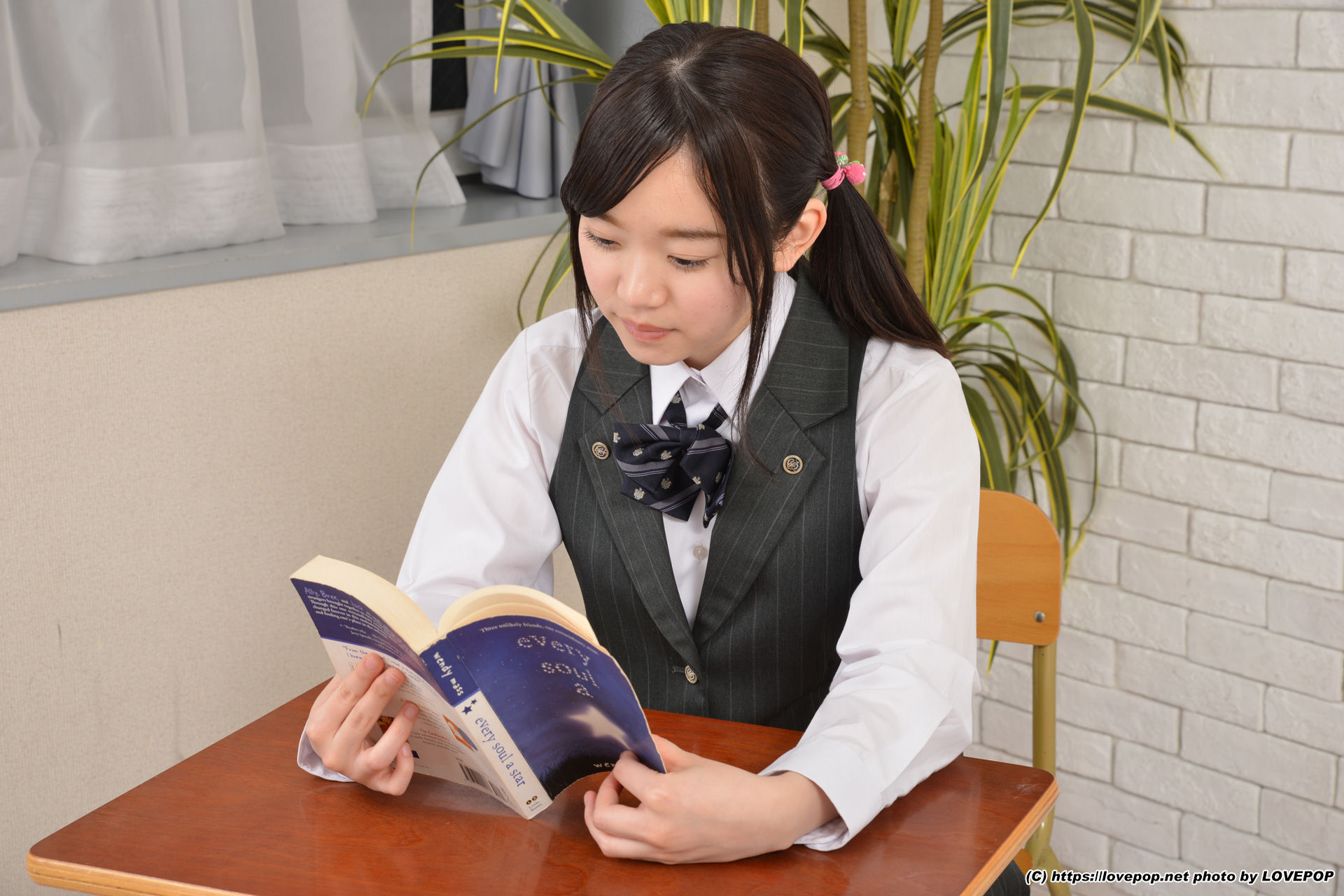 Yura Kano 架乃ゆら Uniform ! - PPV-图0