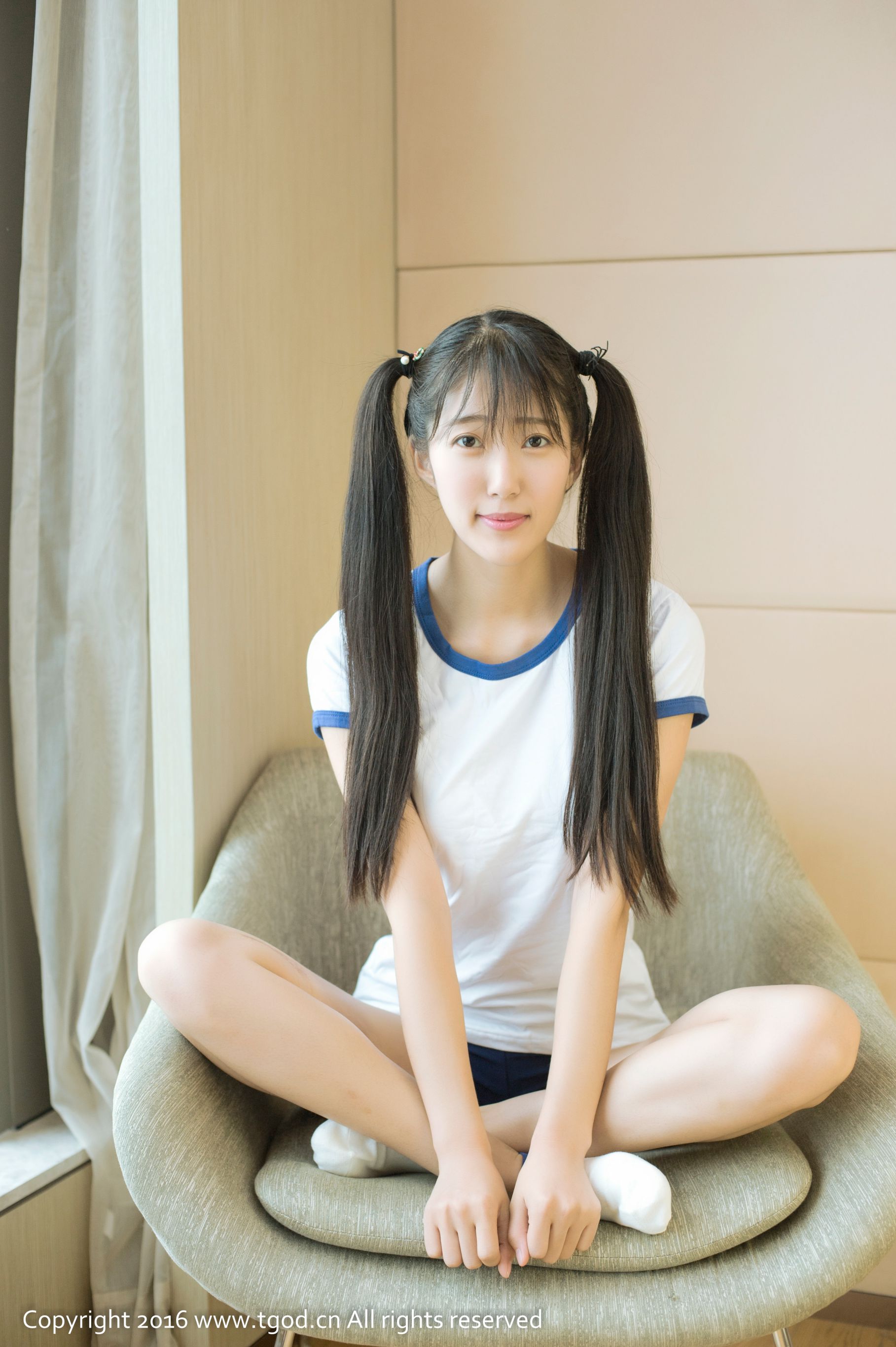 奶糖Uki《一个无比真实漂亮的北影姑娘》-图0