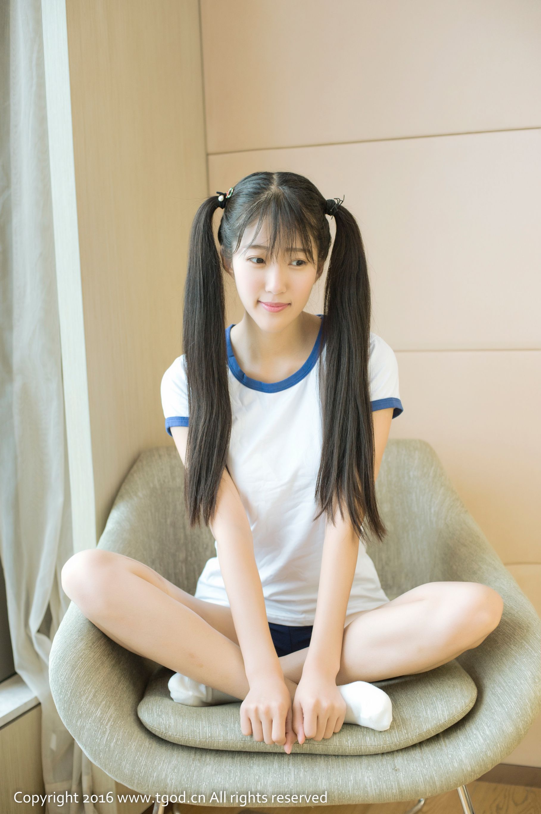 奶糖Uki《一个无比真实漂亮的北影姑娘》-图1