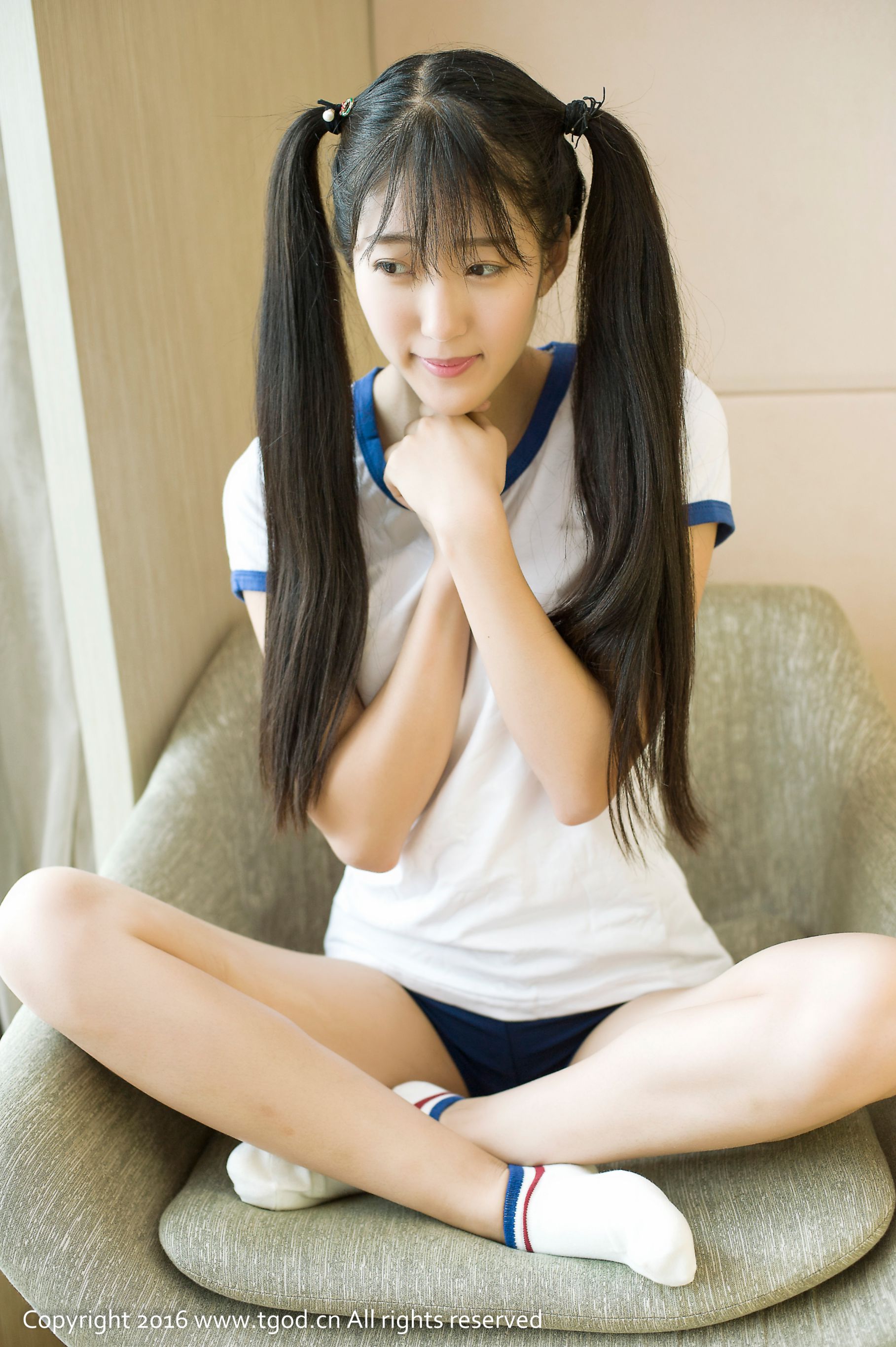 奶糖Uki《一个无比真实漂亮的北影姑娘》-图3