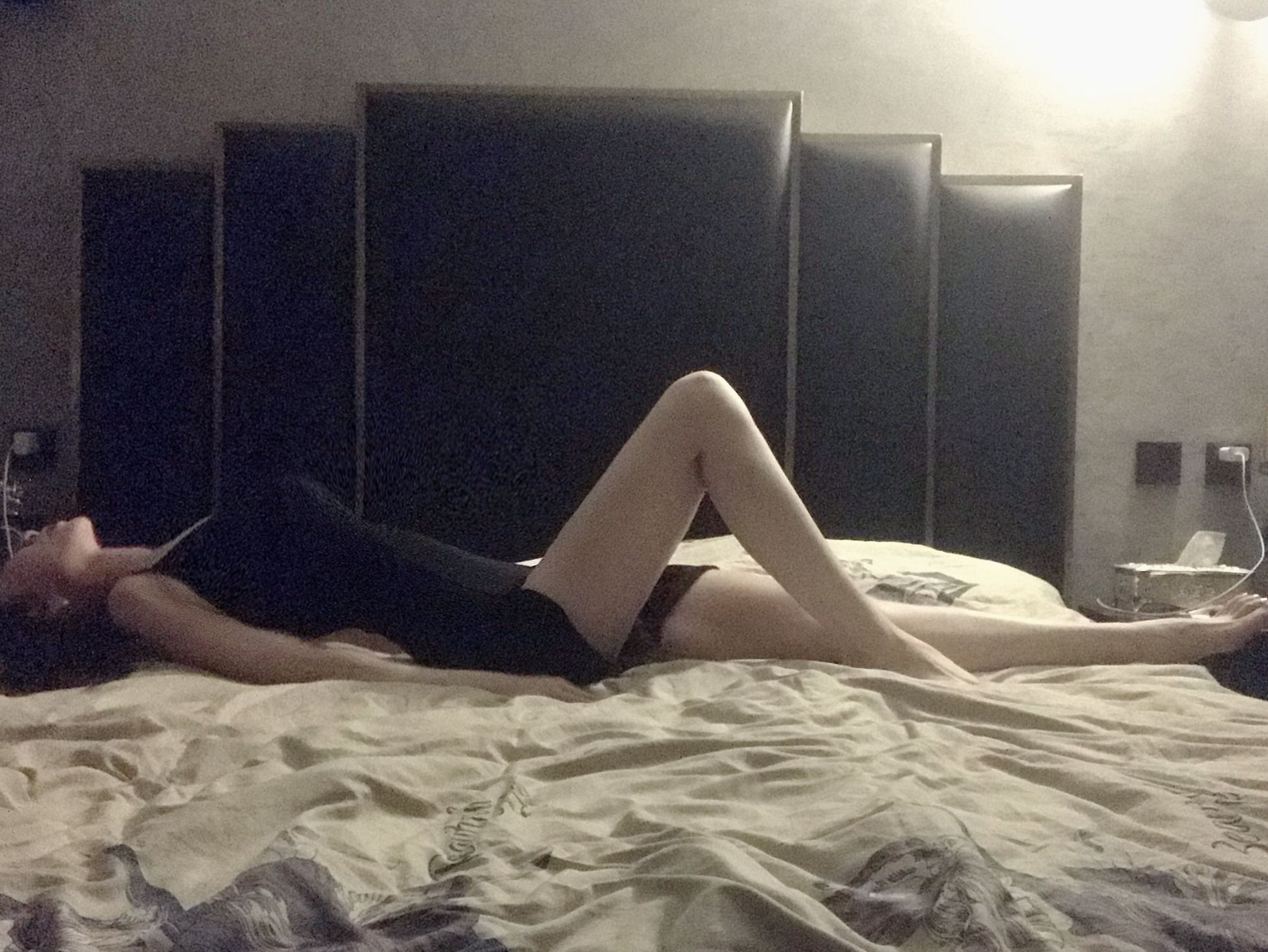 丝足博主麋鹿_Monroe 2020.06.23 寂寞黑丝-图0