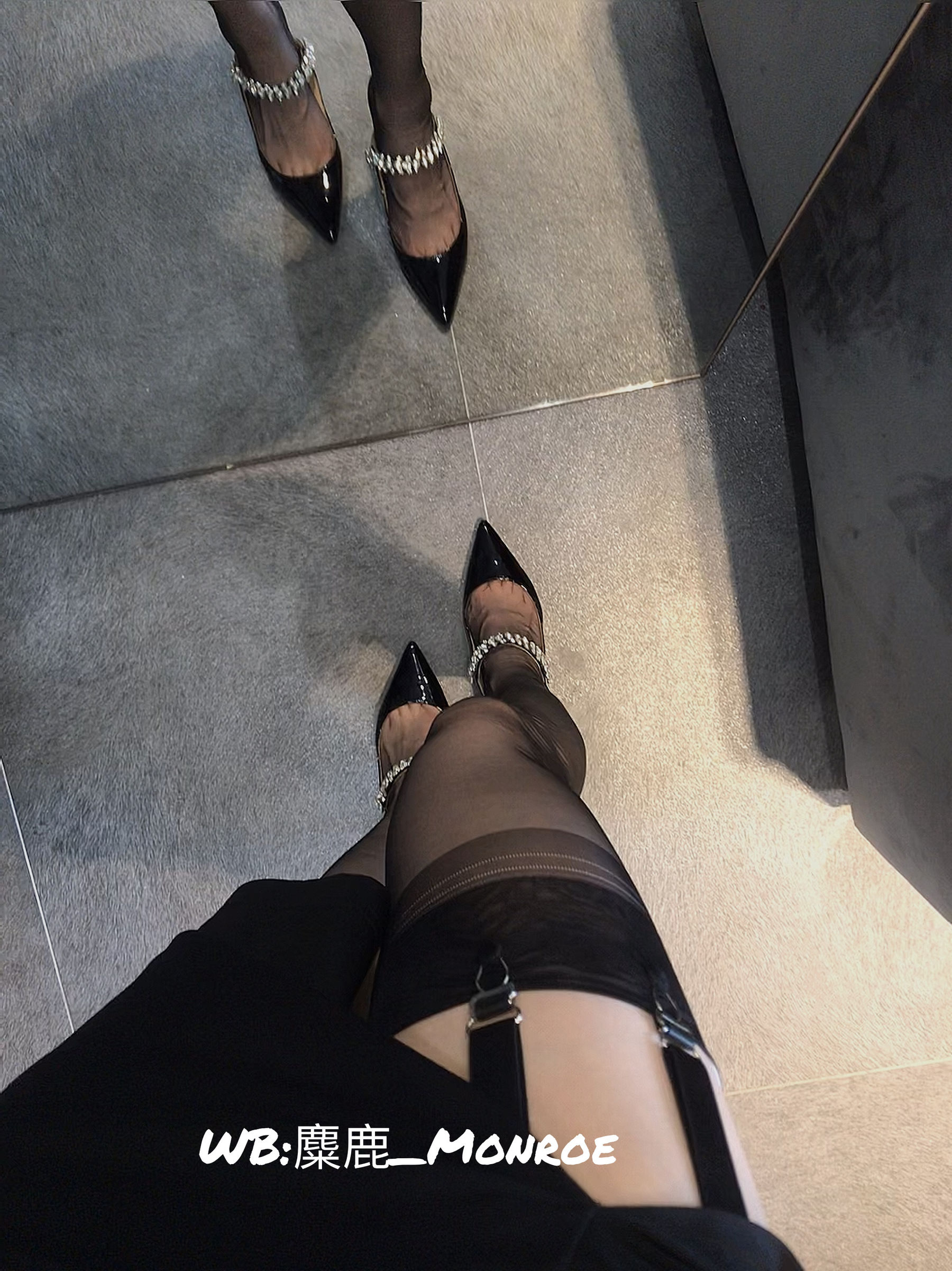 丝足博主麋鹿_Monroe 2020.07.12 黑色吊袜-图77