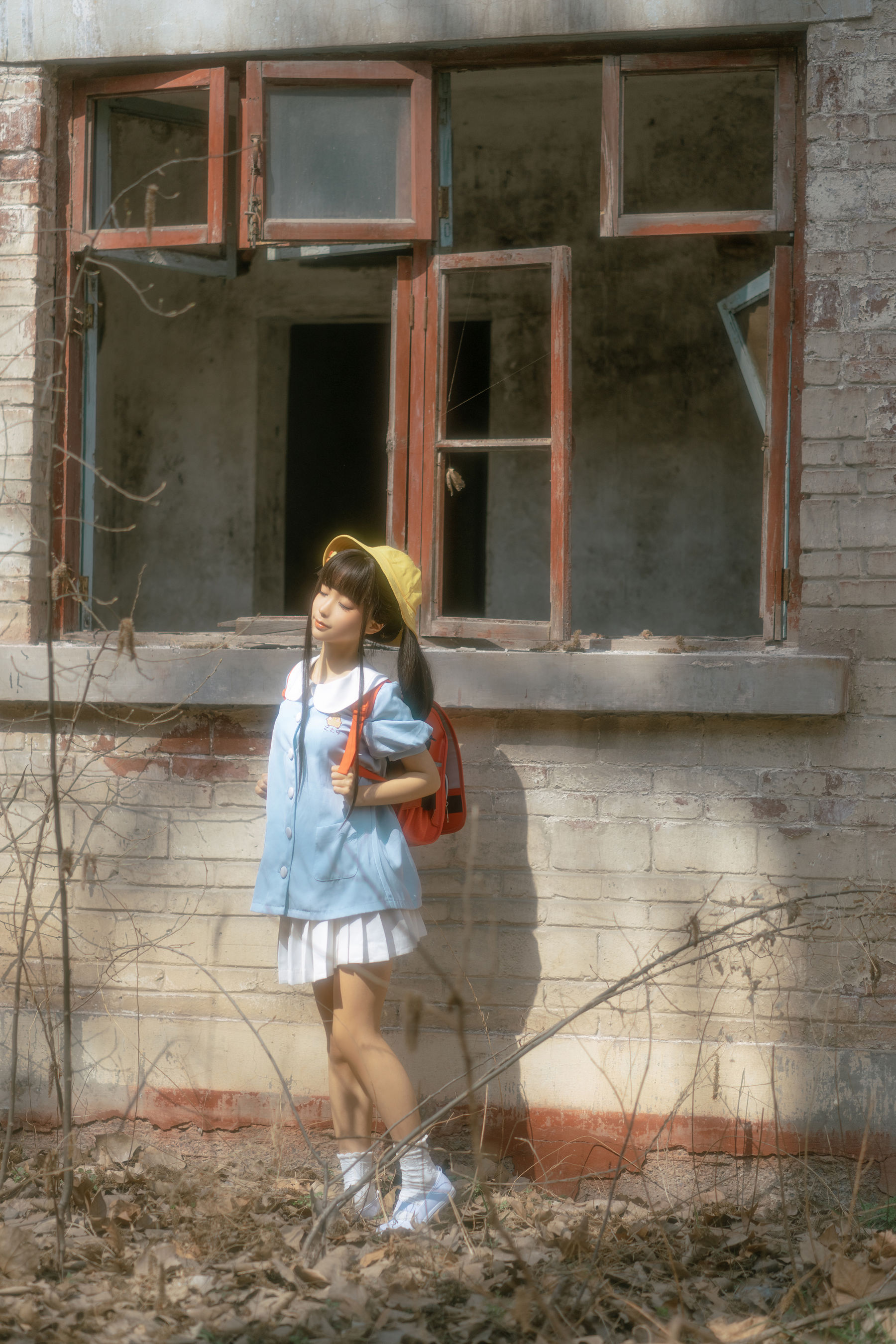 动漫博主蠢沫沫 - 小黄帽 绅士版-图0