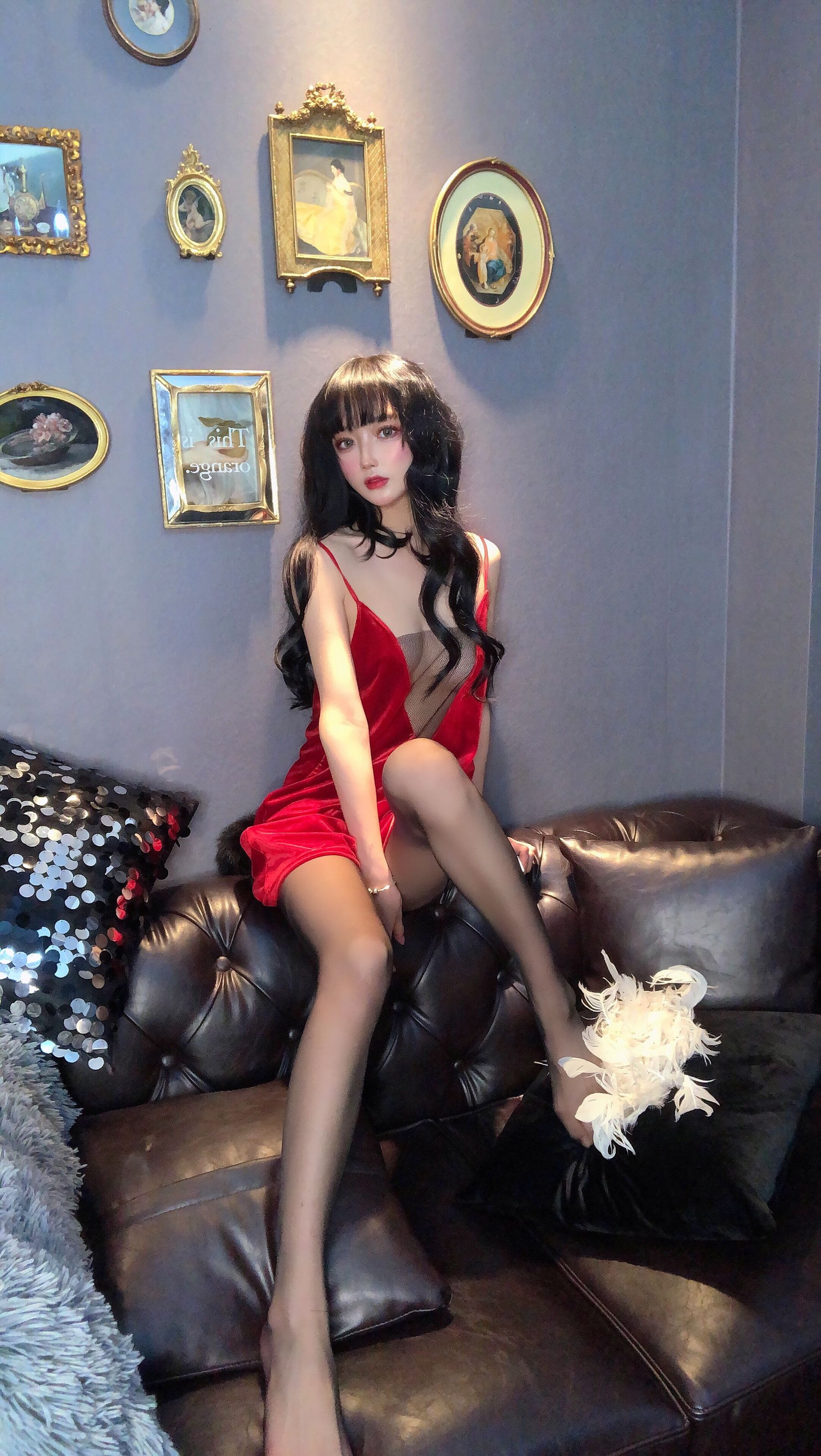 动漫博主阿包也是兔娘 - 红丝绒睡衣-图8