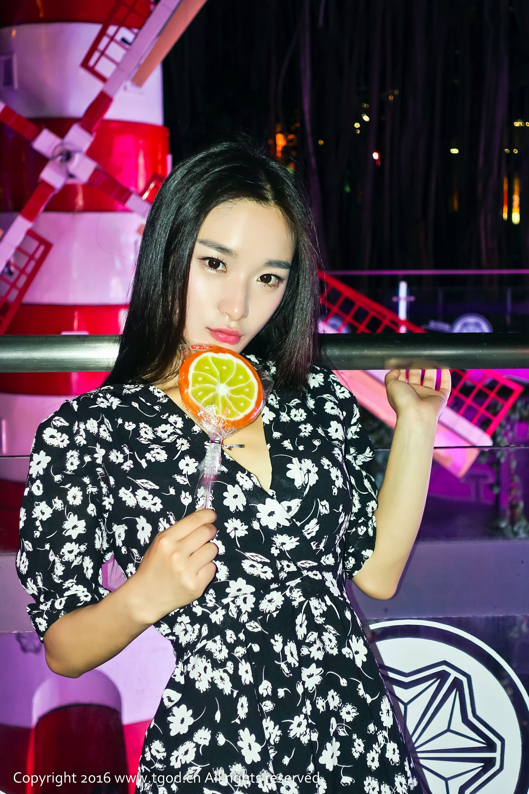 绮梦Cherish《街拍+女仆+浴室湿身》-图7