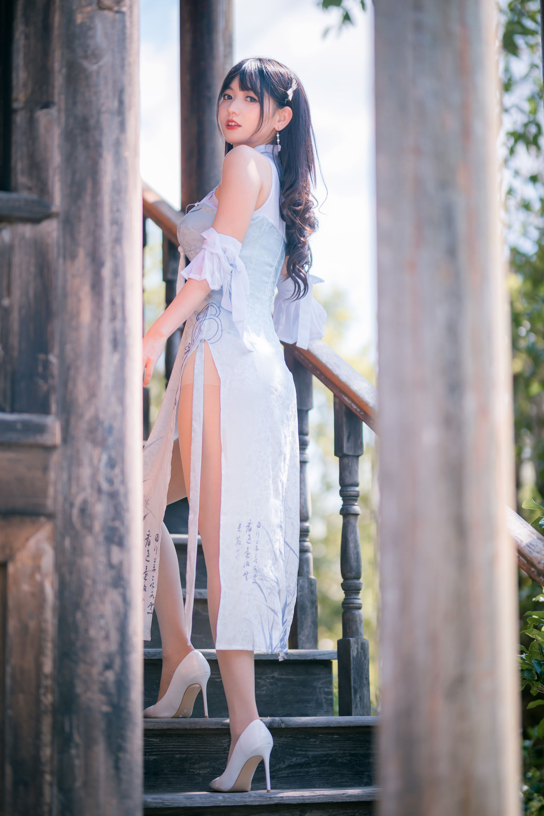 可爱妹子陆卿卿kyokyo - 蓝色旗袍-图6