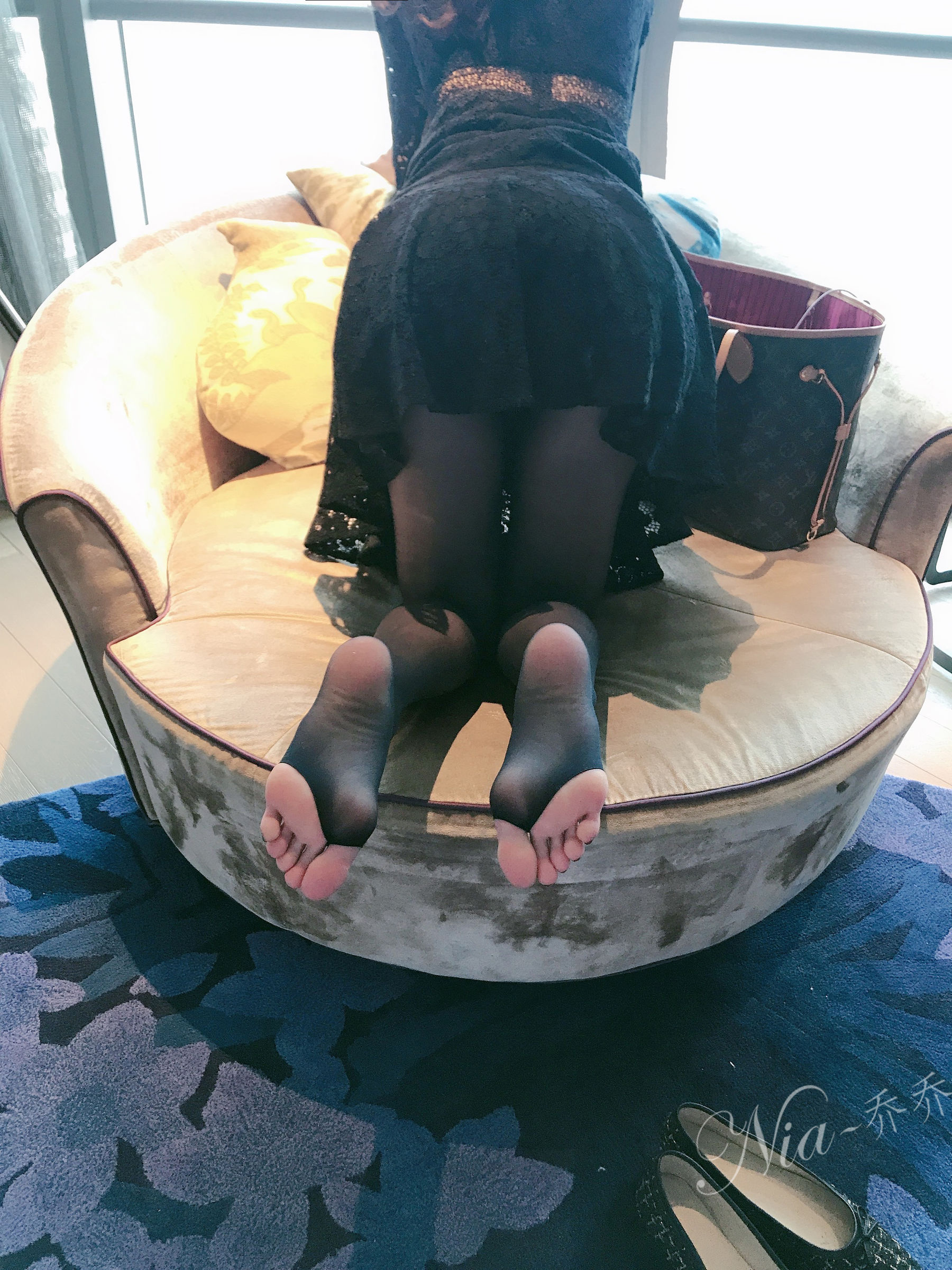 安乔乔儿(Nia乔乔) No.023 出差刚到酒店呀-图0