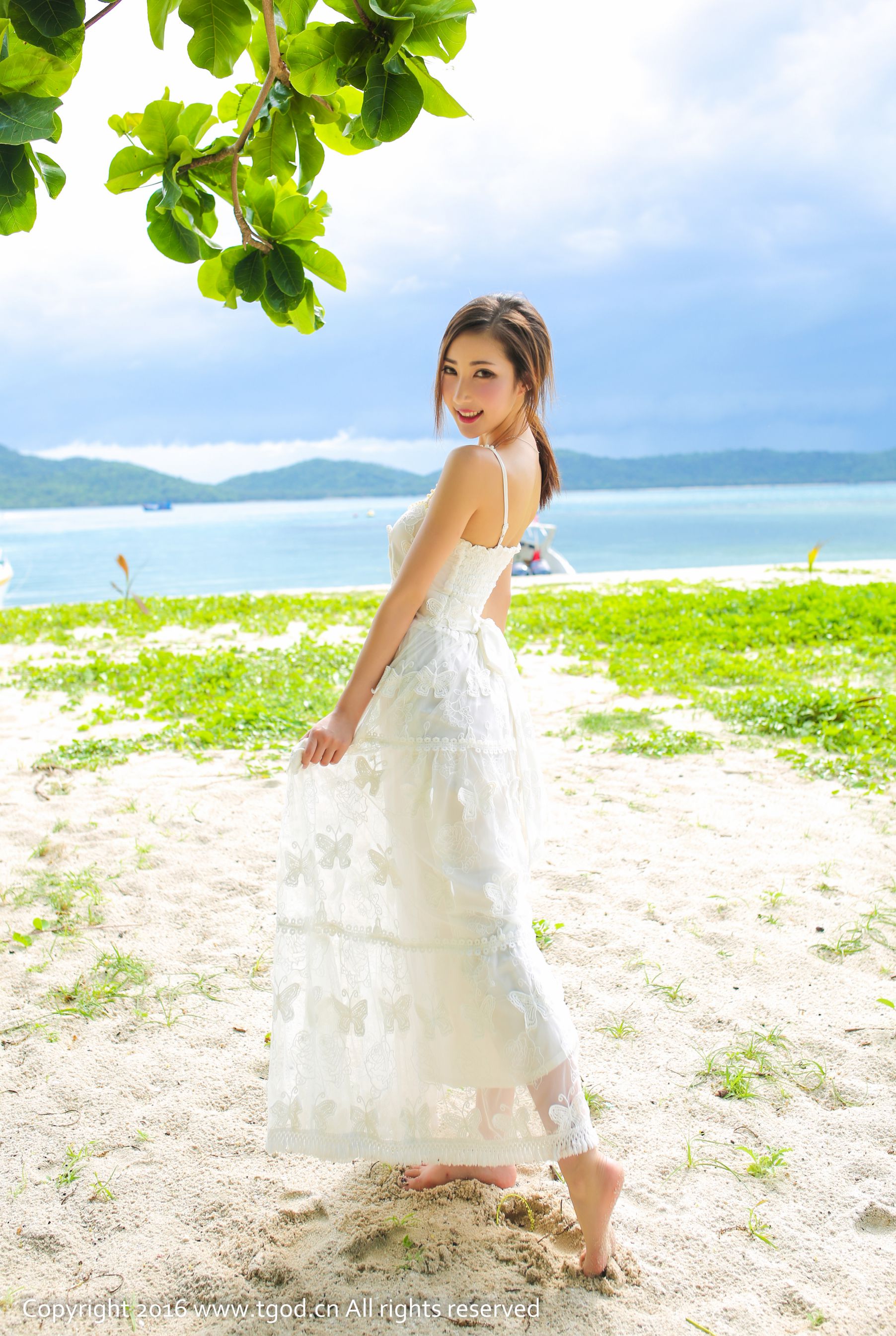 尤美Yumi《街拍长裙+比基尼+蕾丝女仆》-图37