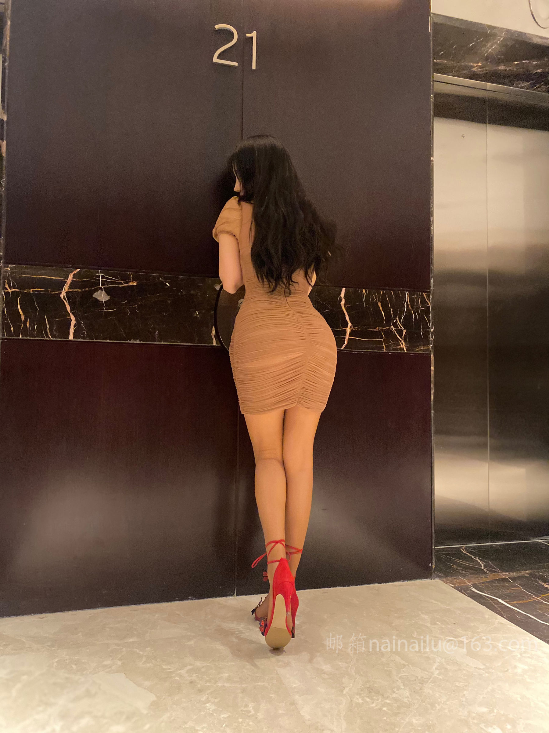 安乔乔儿(Nia乔乔) No.033 包臀裙肉丝-图2