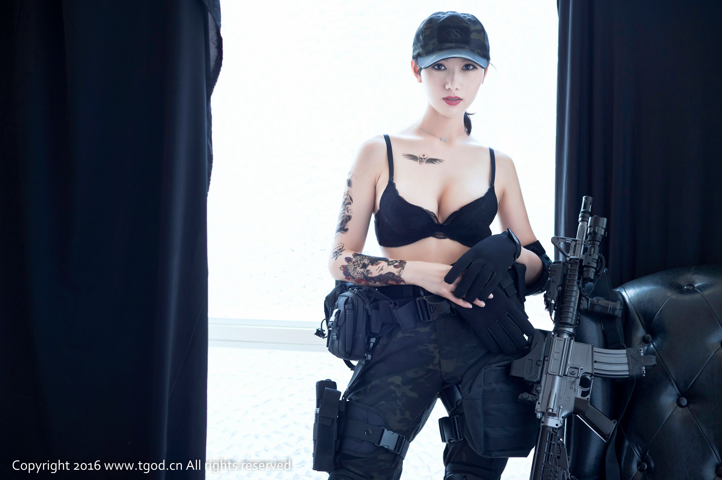 展如《帅气与妖艳完美结合》-图22