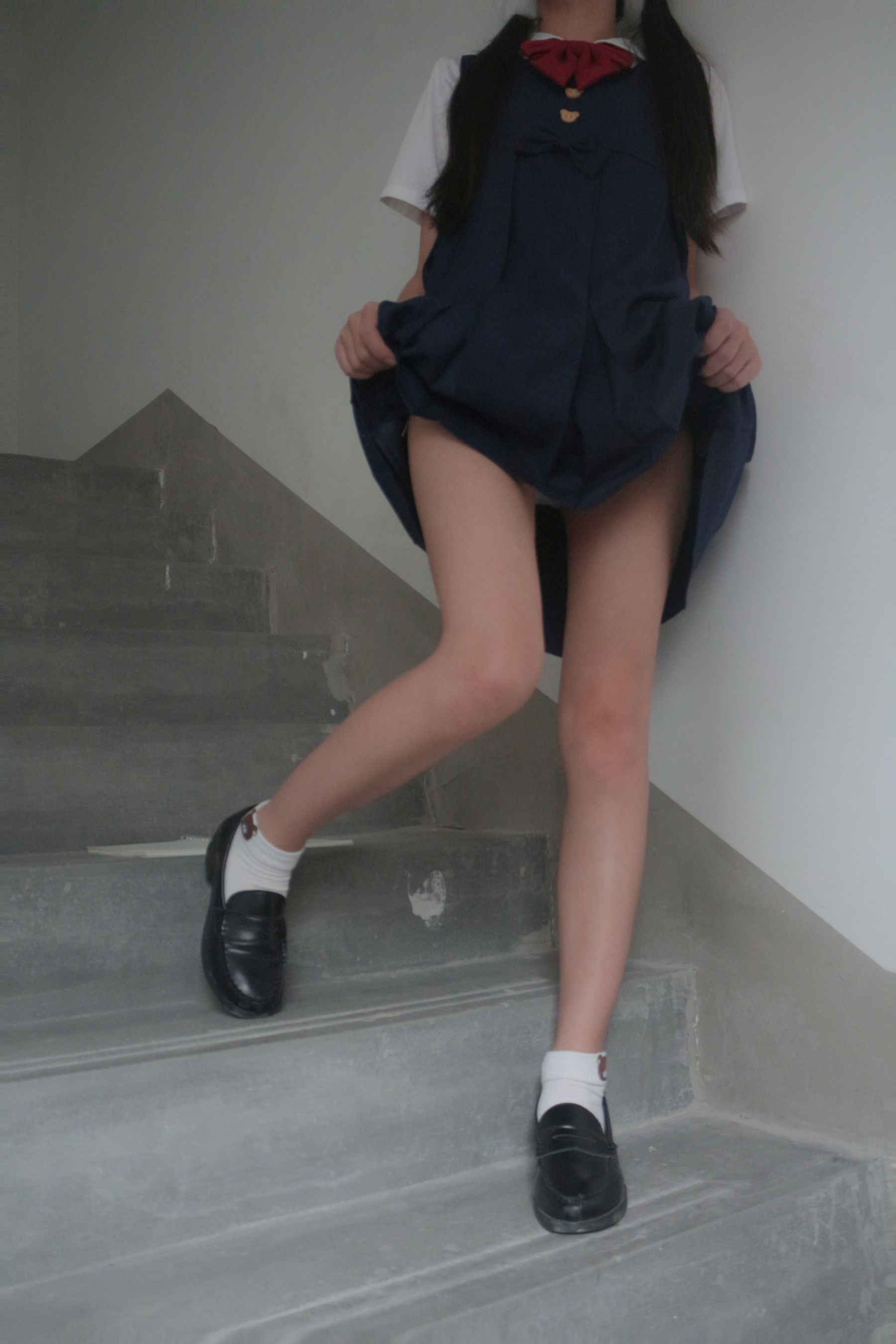 是暖暖呀 - 楼道阳光-图2