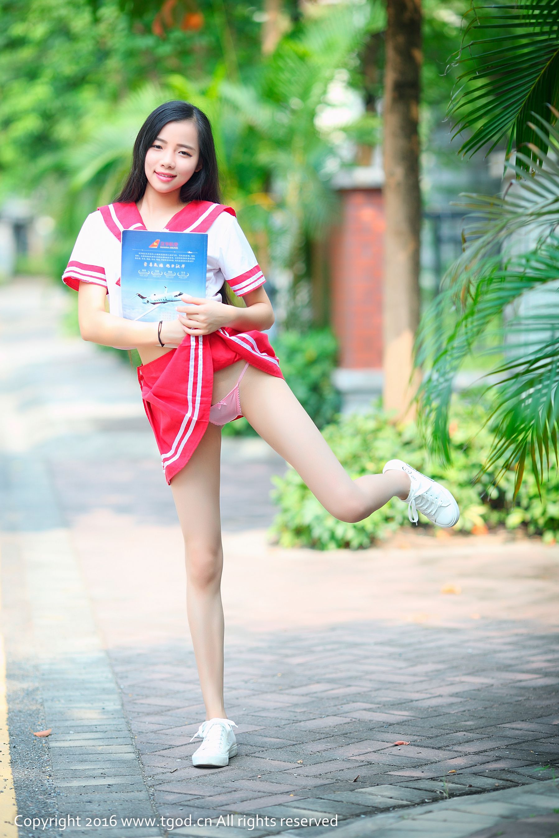 蔻蔻《女仆翘臀小清新》-图2