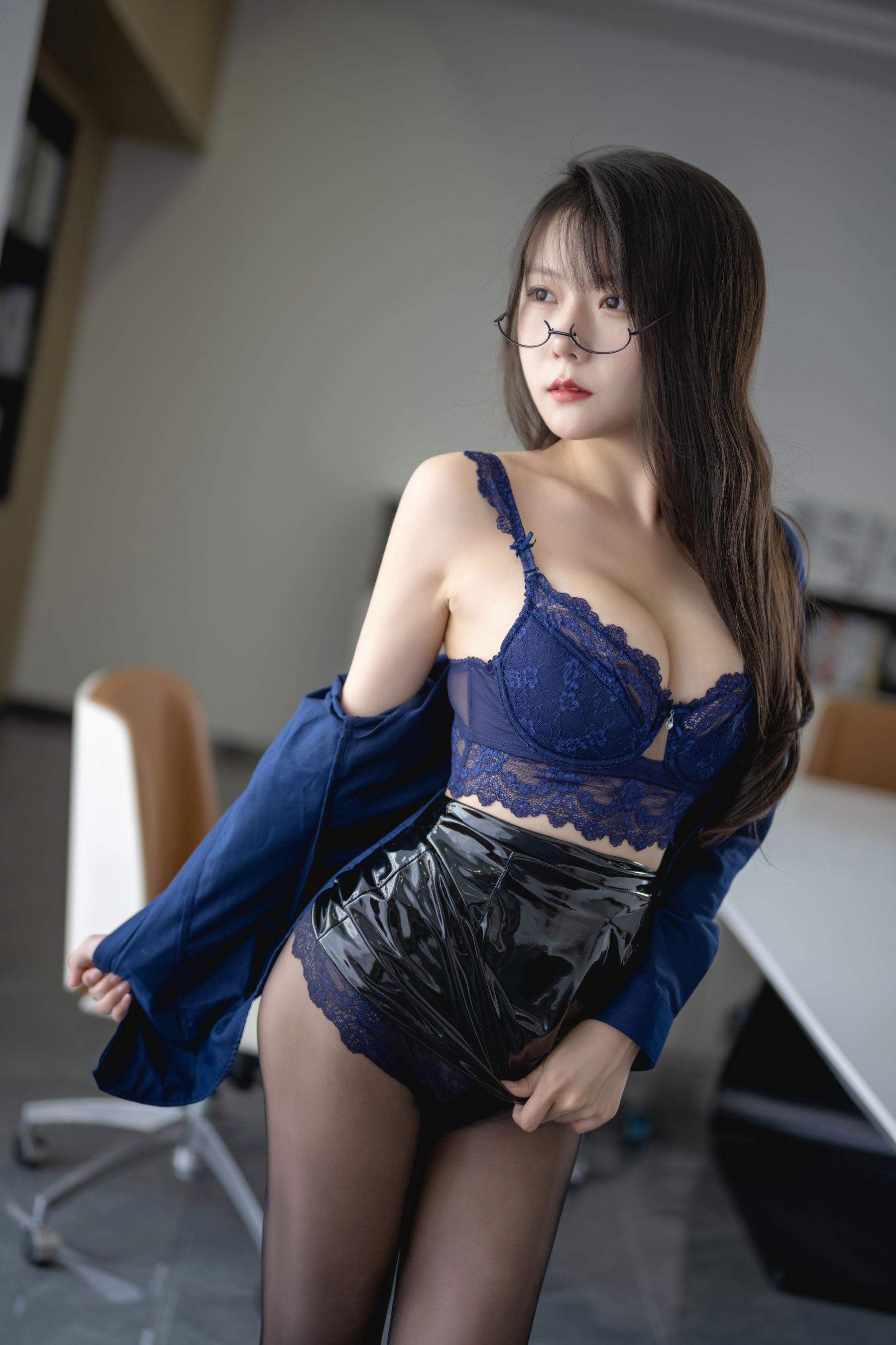 香草喵露露写真 - 小露乱撞 会议室OL-图18