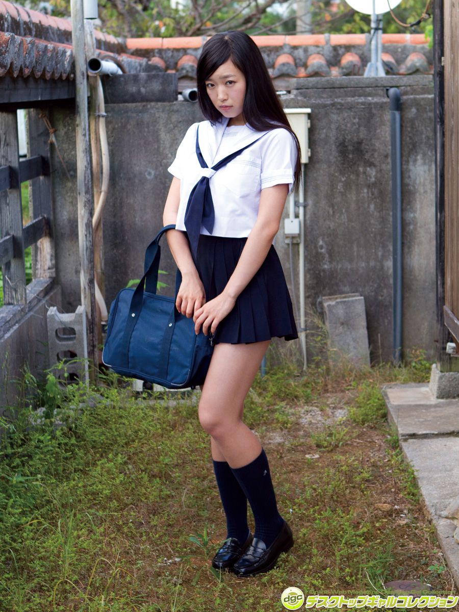 佐佐木心音《沖縄のビーチでまさかの豊満バスト披露!》  NO.1289-图0