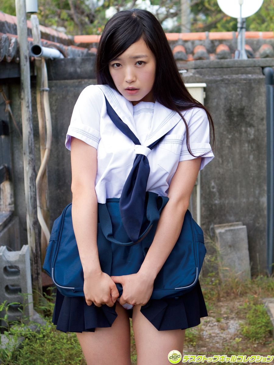 佐佐木心音《沖縄のビーチでまさかの豊満バスト披露!》  NO.1289-图1