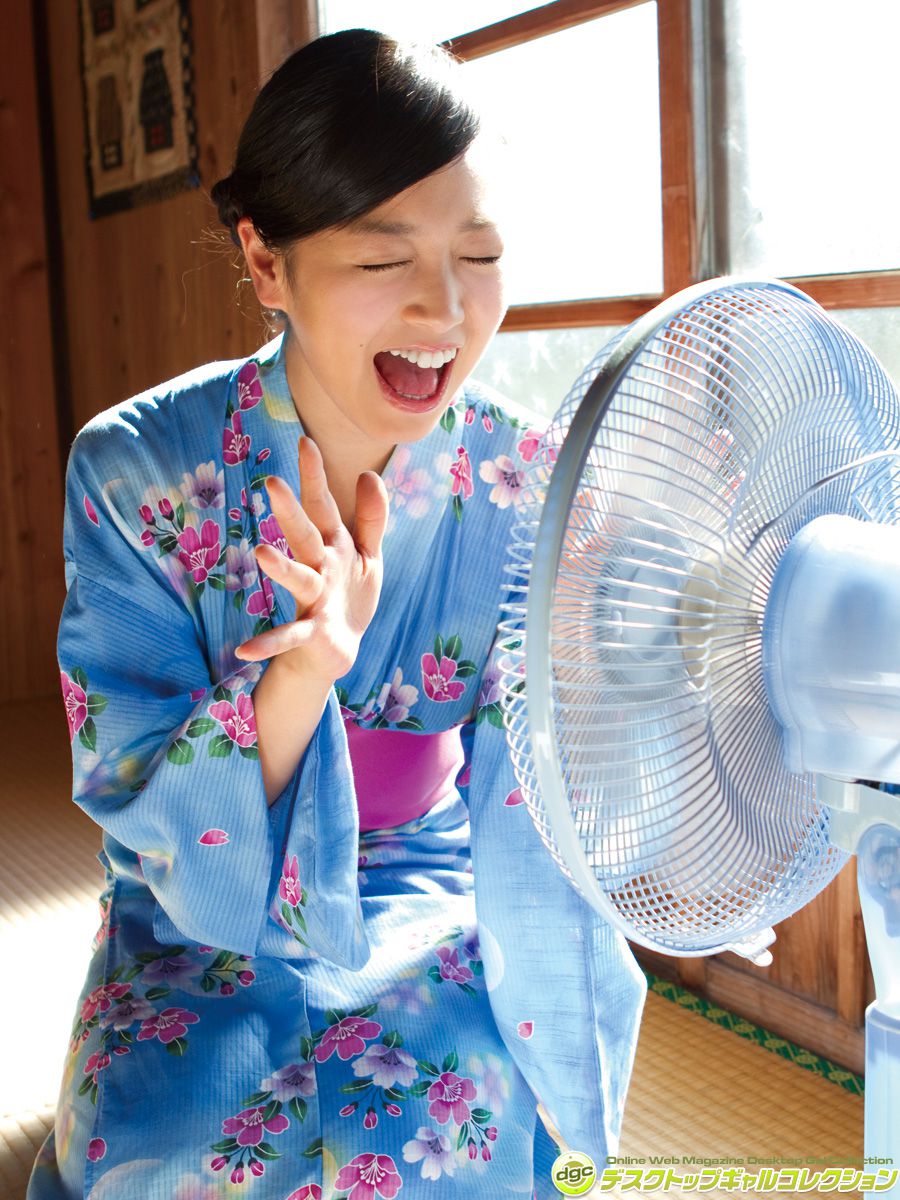 佐佐木心音《沖縄のビーチでまさかの豊満バスト披露!》  NO.1289-图34