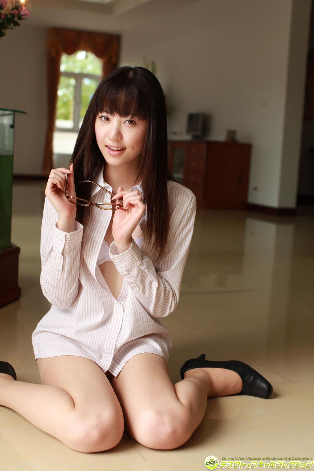 船岡咲《咲がちょ～大胆ちょ～セクシーにお手伝い！》   NO.1326-图3