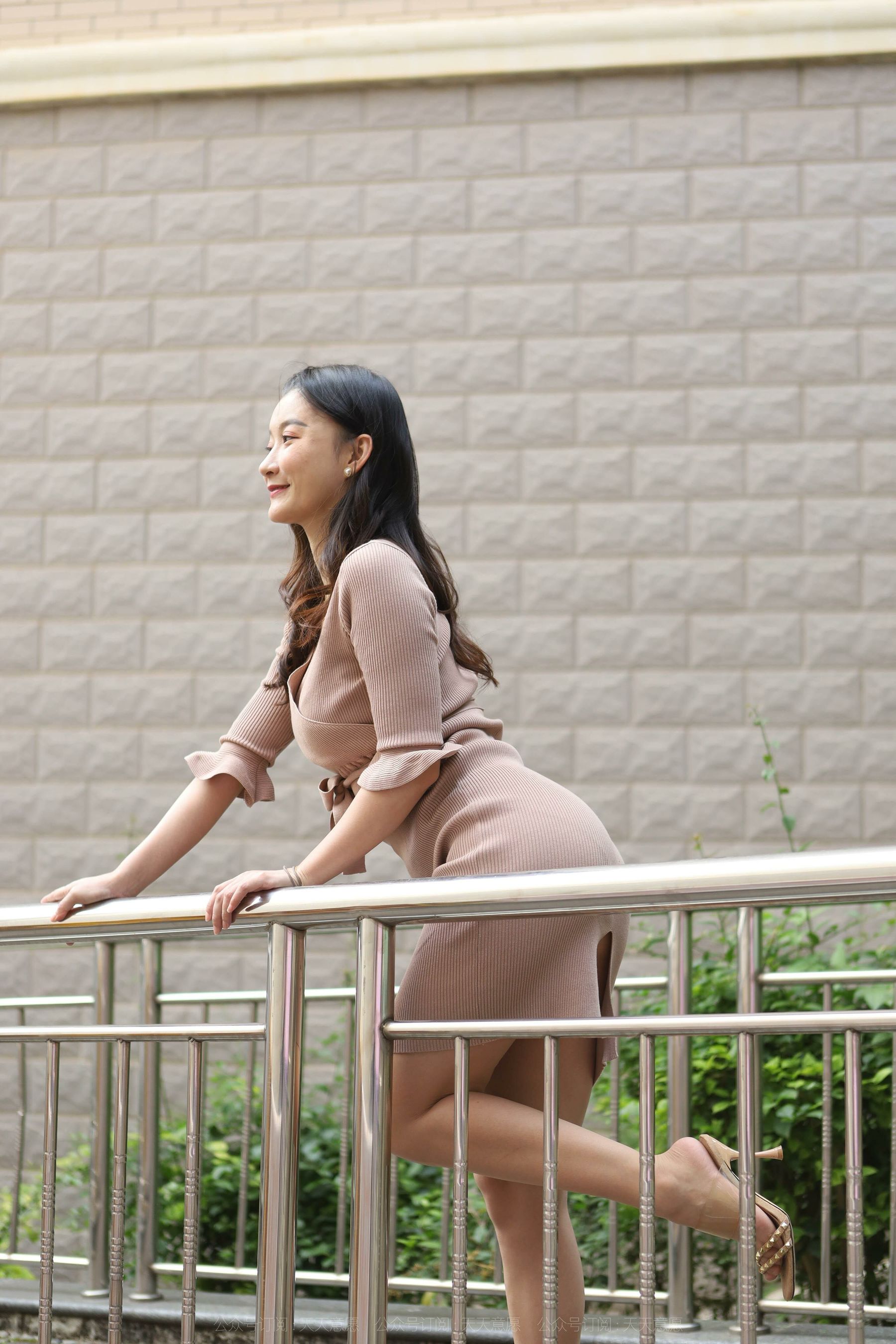 模特 秋秋 《美女阳光浴》-图63