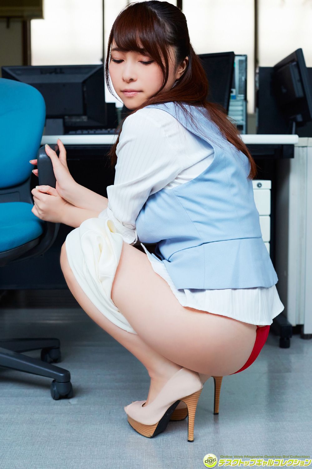 神田美晴《92cm透明感のある色白Hカップグラドル》  NO.1334-图31