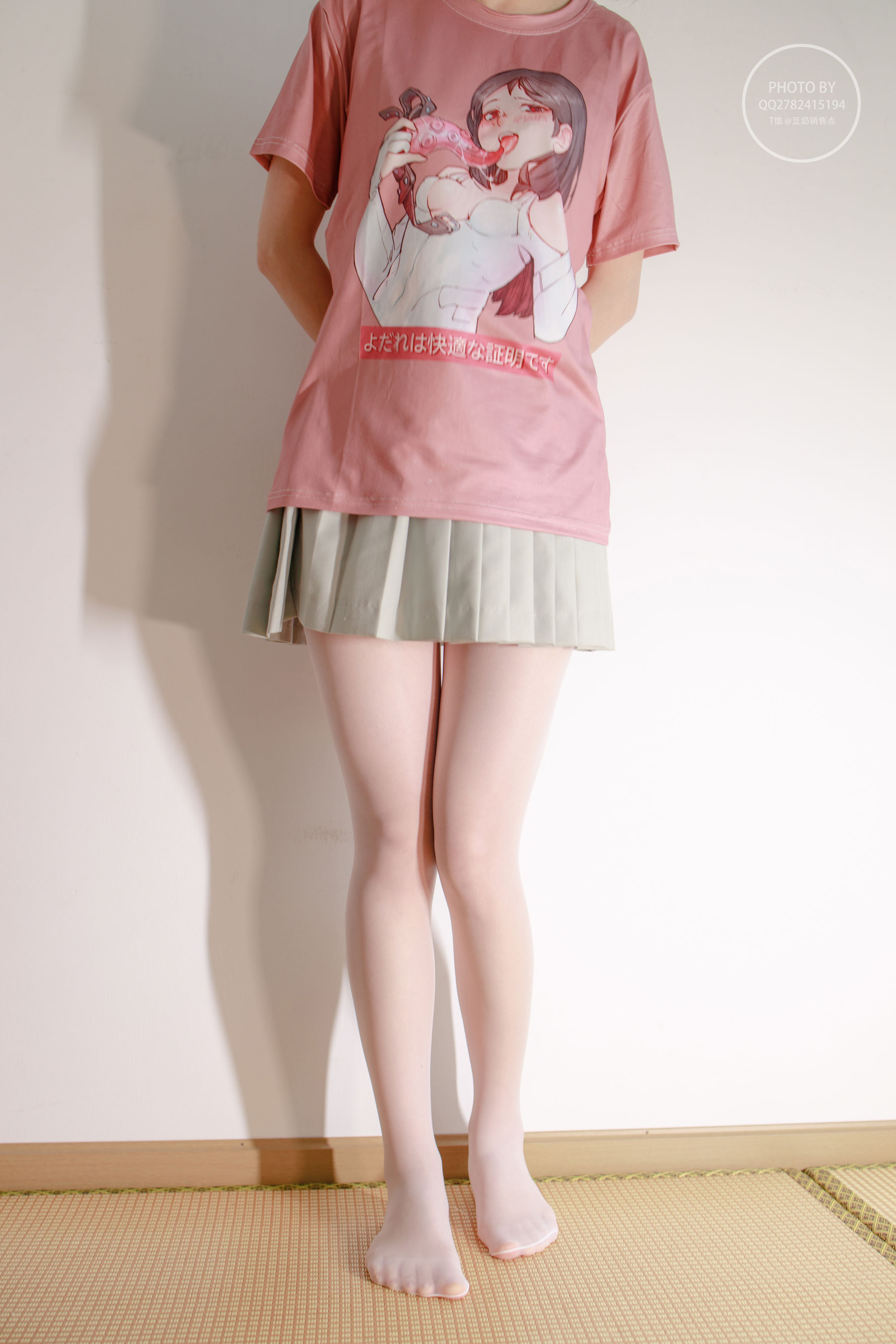 無料004 凉席上的白丝美少女-图0