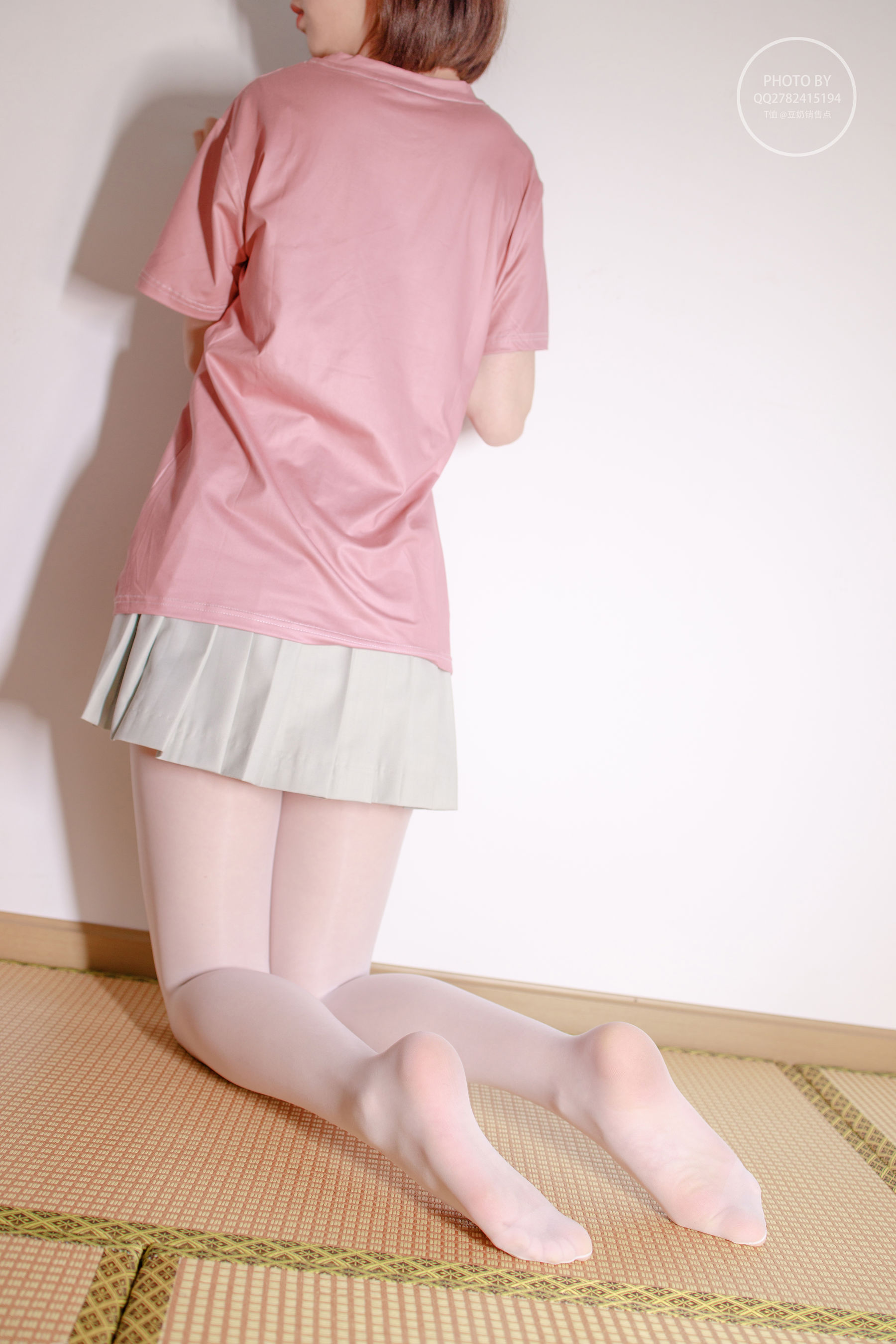 無料004 凉席上的白丝美少女-图11