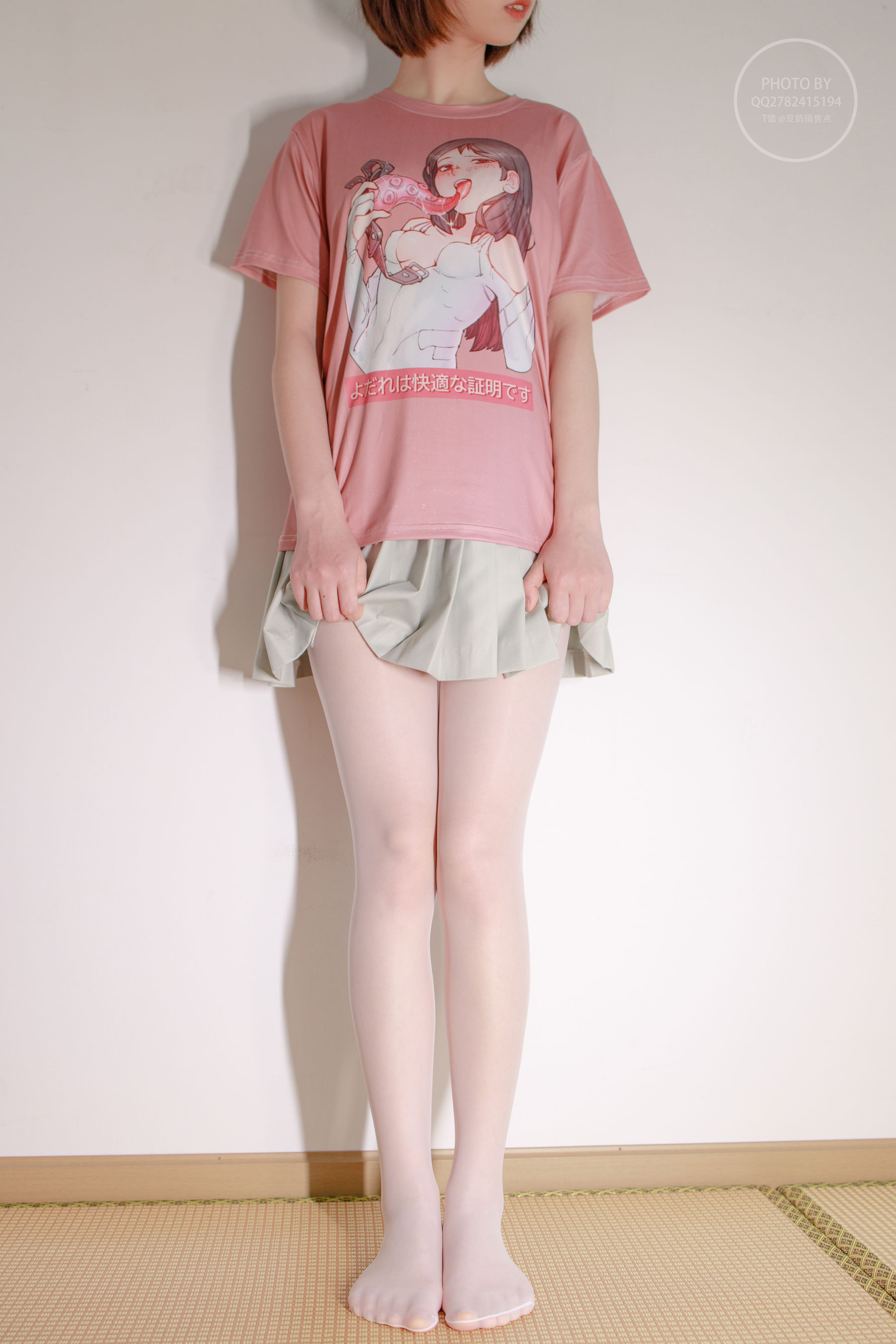 無料004 凉席上的白丝美少女-图2
