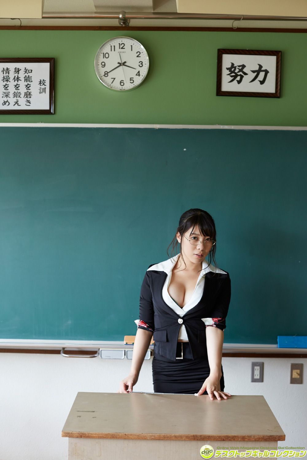 東條詩織《制服の下のFカップに完全ノックアウト!!》   NO.1346-图55