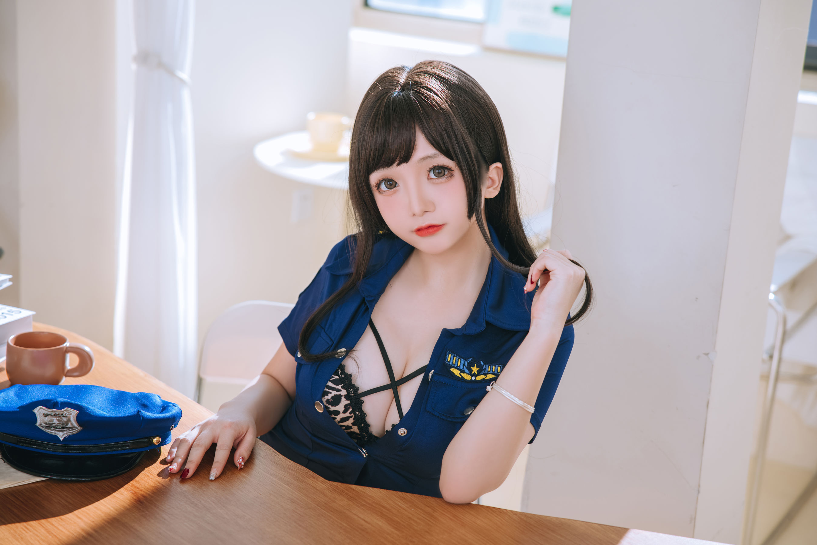 Cosplay日奈娇 - 豹纹女警-图48