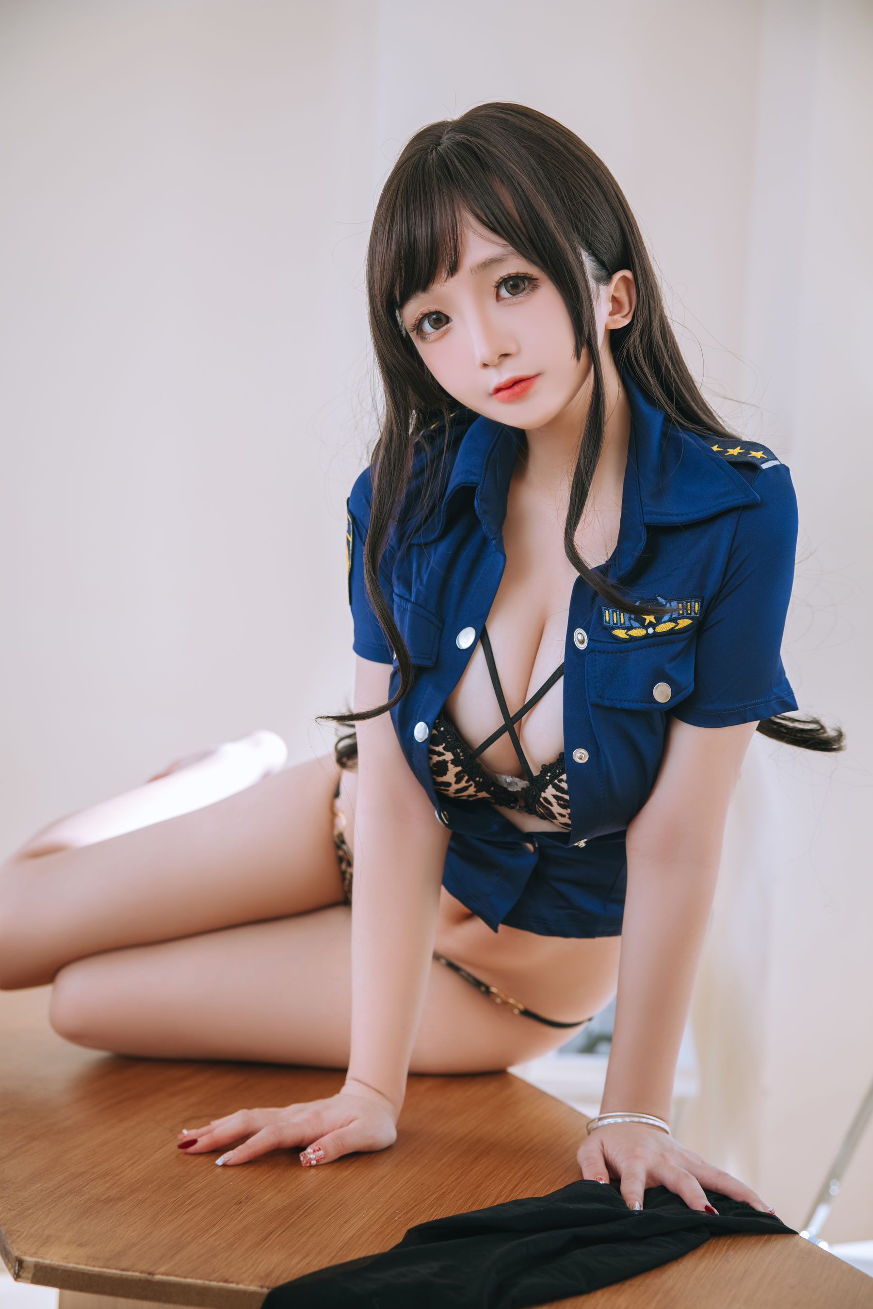 Cosplay日奈娇 - 豹纹女警-图63