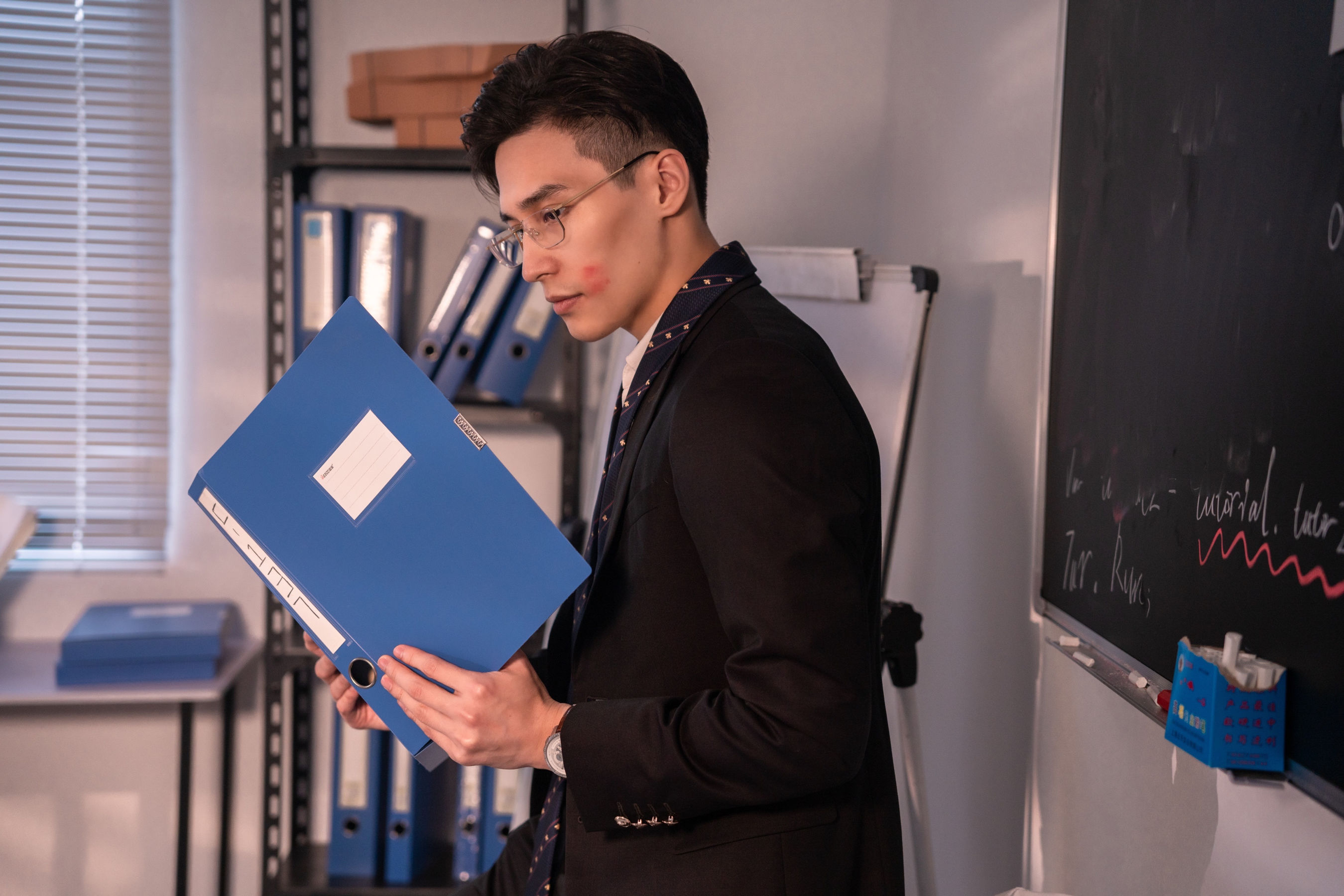 一笑芳香沁写真 - 档案室OL-图28