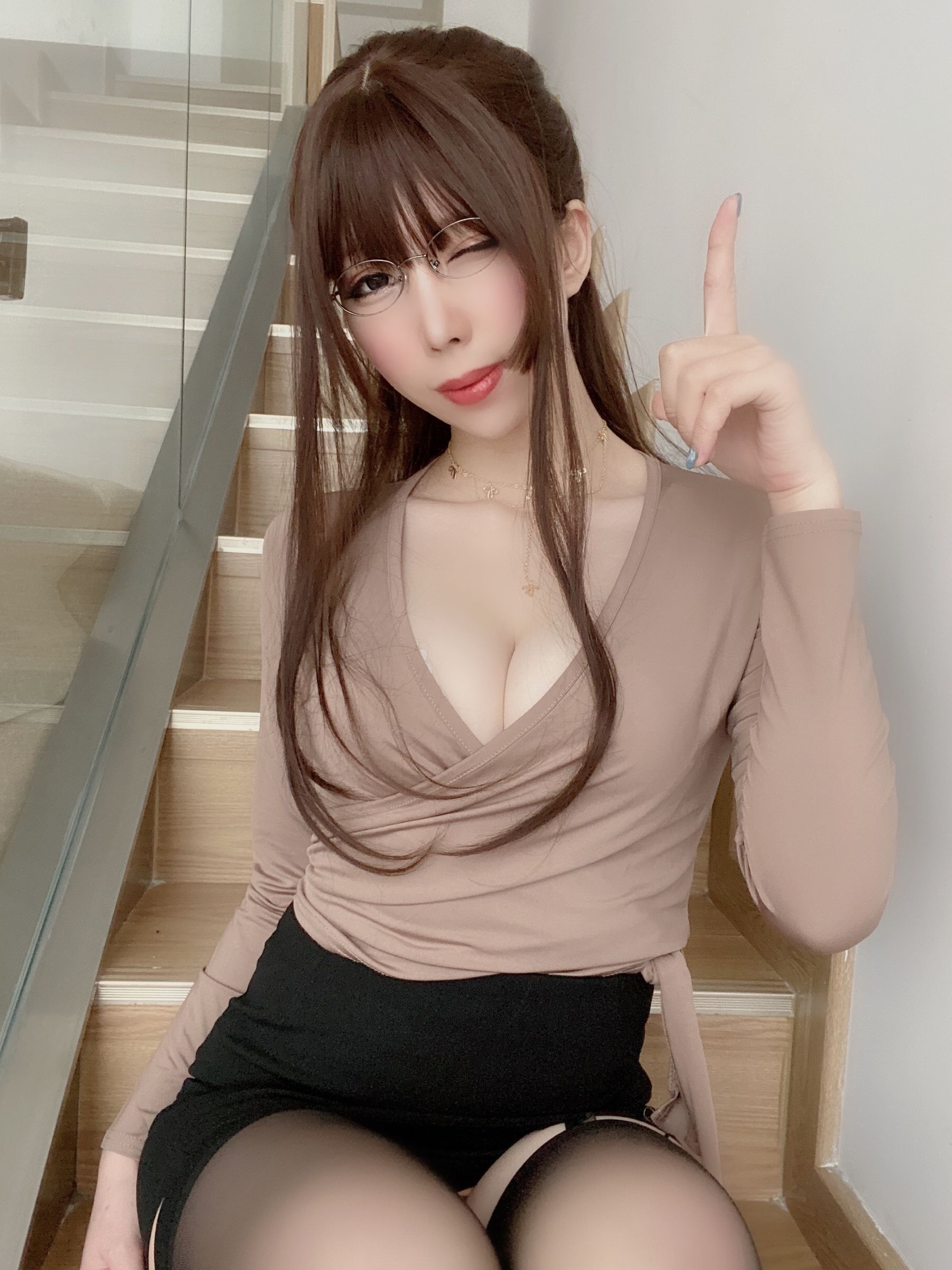 二次元巨乳美女鹿野希 - OL黑丝豹纹-图15