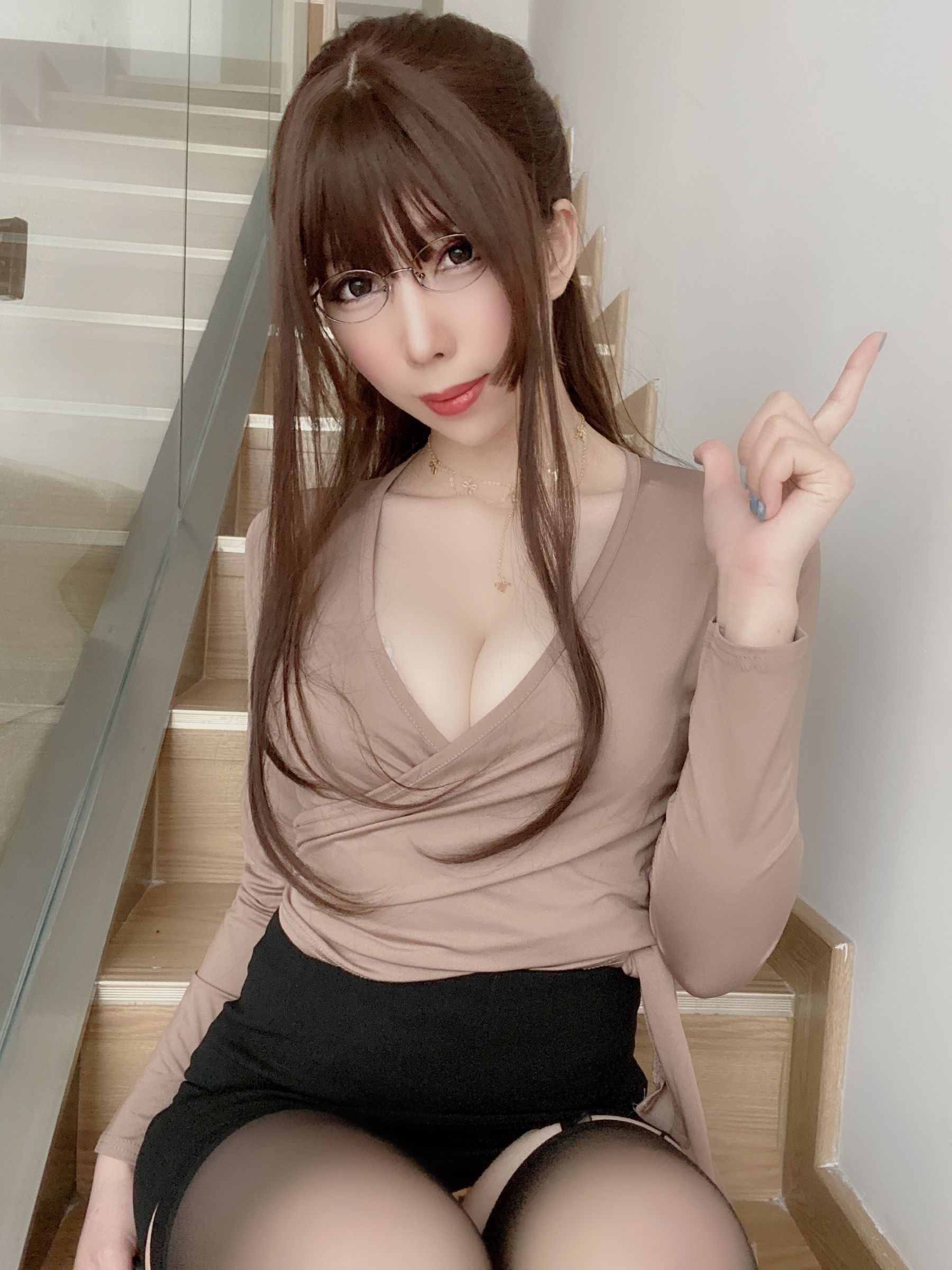 二次元巨乳美女鹿野希 - OL黑丝豹纹-图16