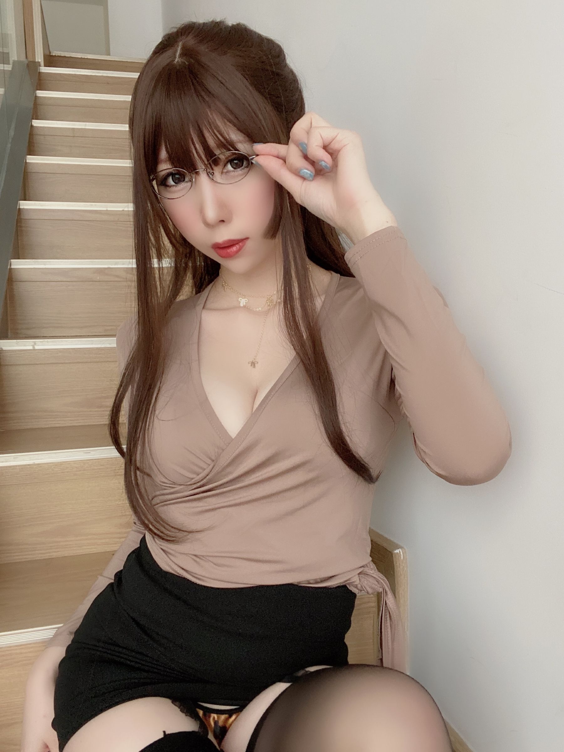 二次元巨乳美女鹿野希 - OL黑丝豹纹-图17