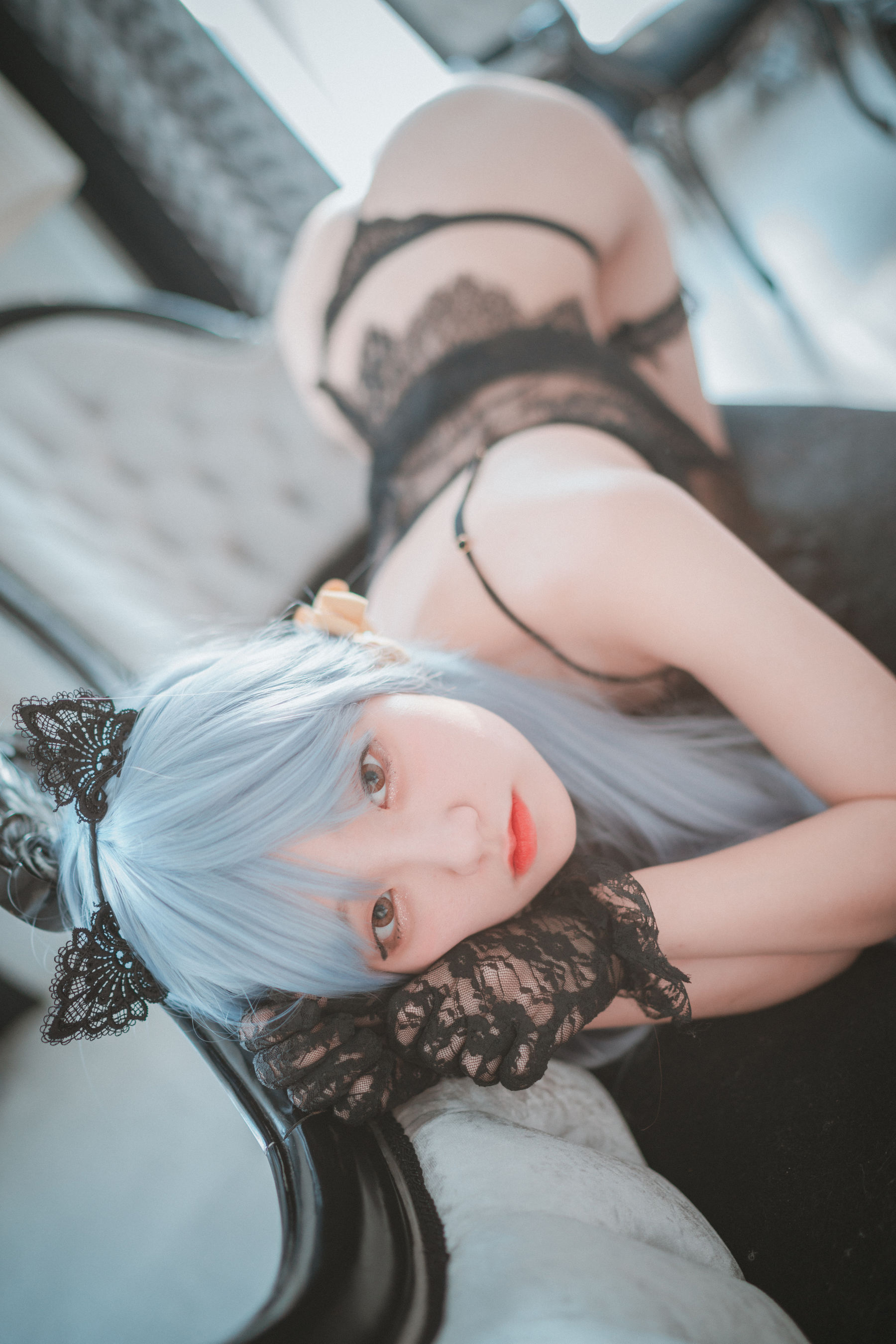 Jenny - Schwarz und Weiß Katzenmädchen-图15