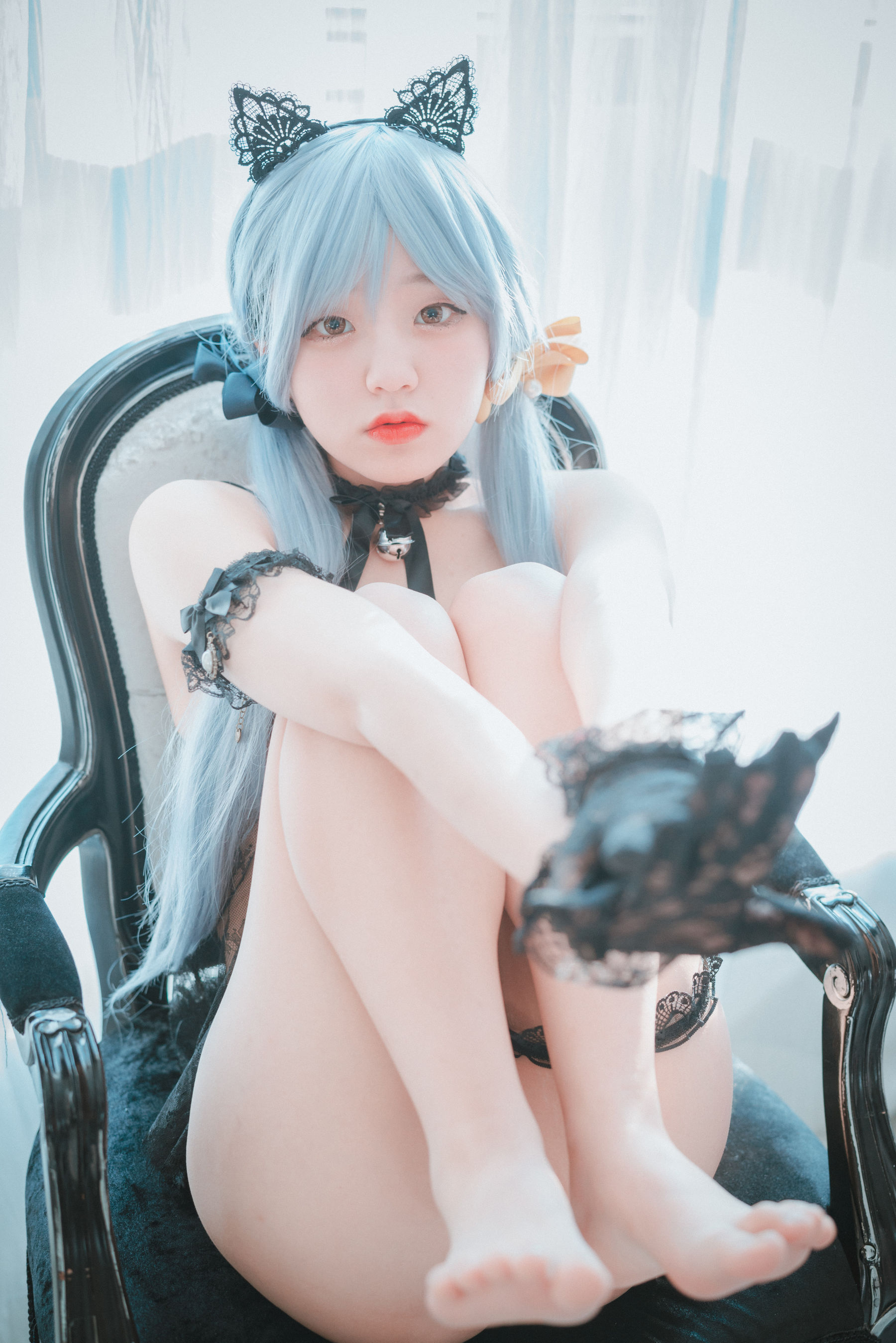 Jenny - Schwarz und Weiß Katzenmädchen-图8