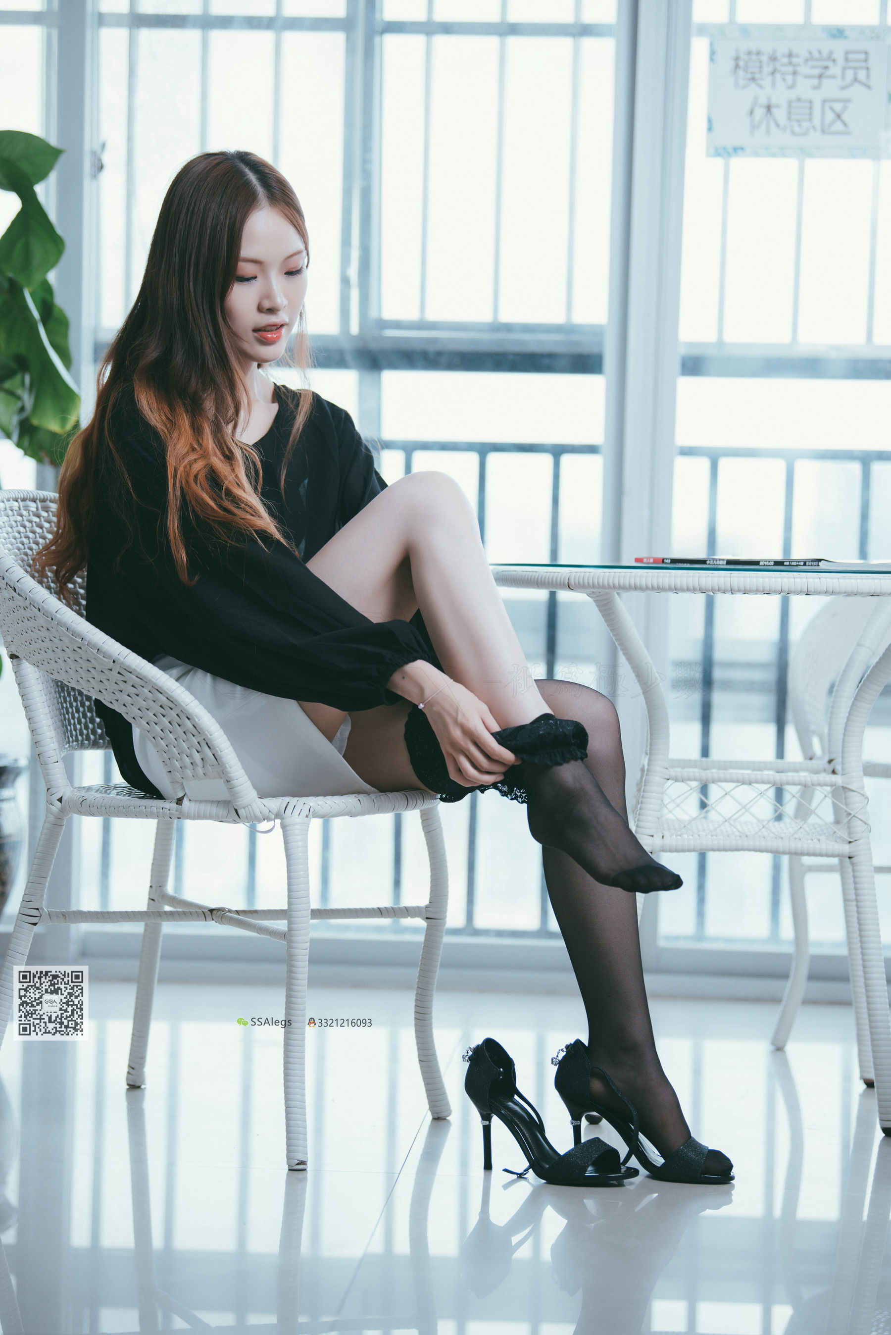 超清写真 No.001 办公室职业装《绫》长筒黑丝-图3