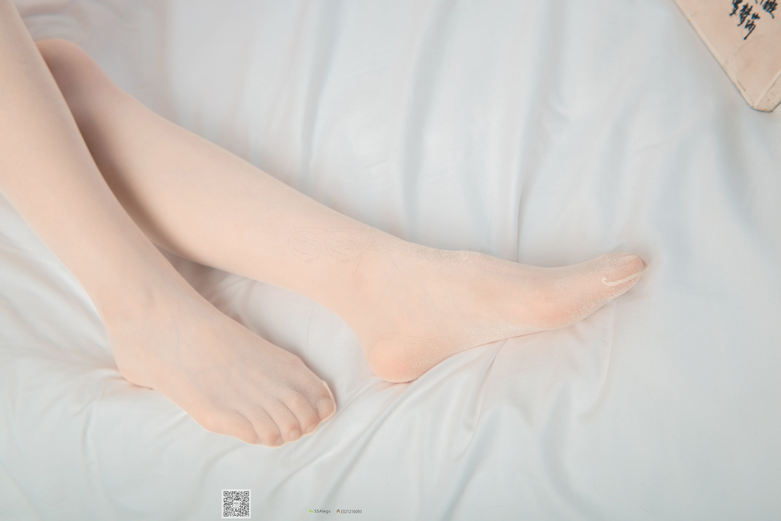 超清写真 No.014 小琪琪 闪光开裆丝袜的另一种演绎-图23