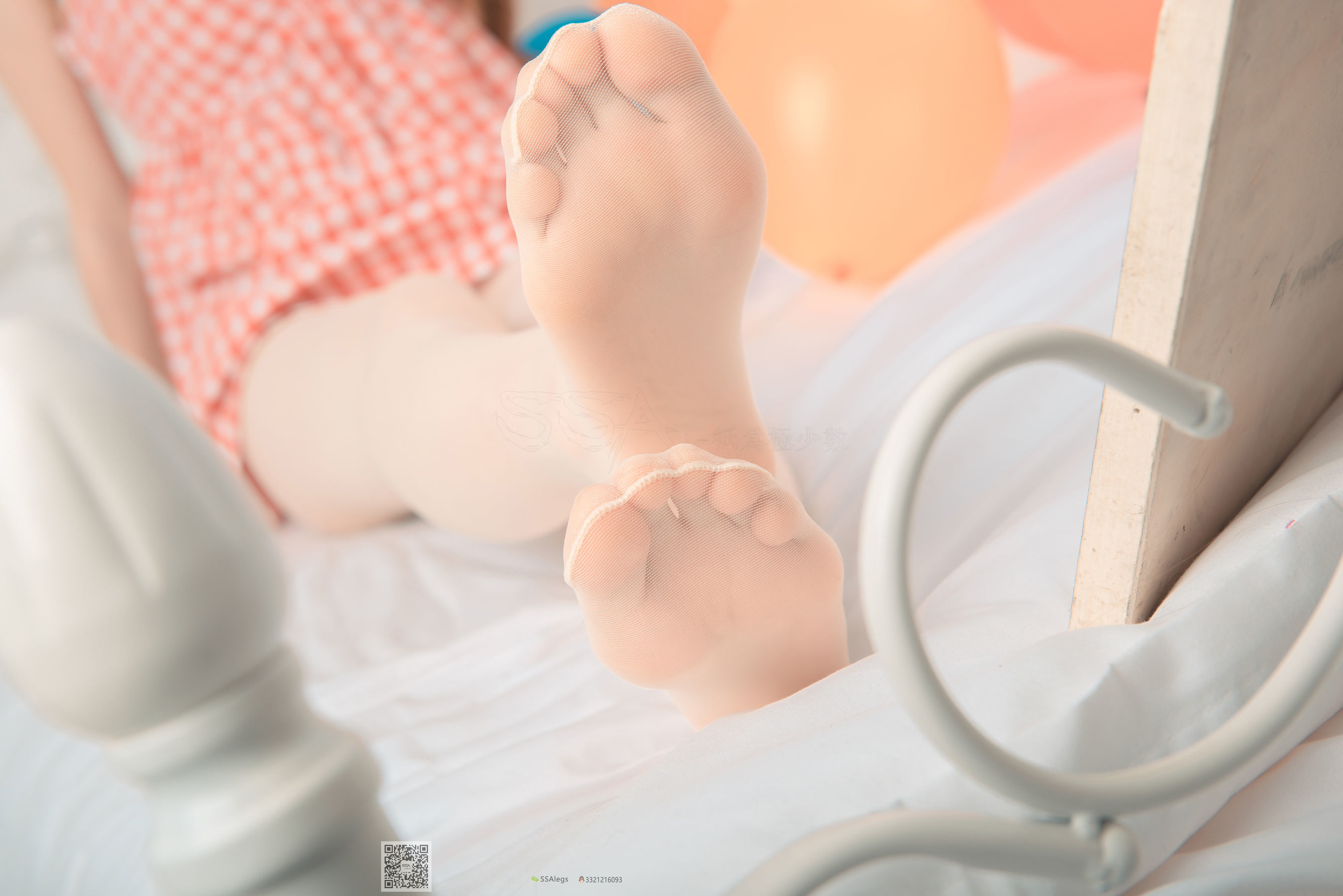 超清写真 No.014 小琪琪 闪光开裆丝袜的另一种演绎-图26