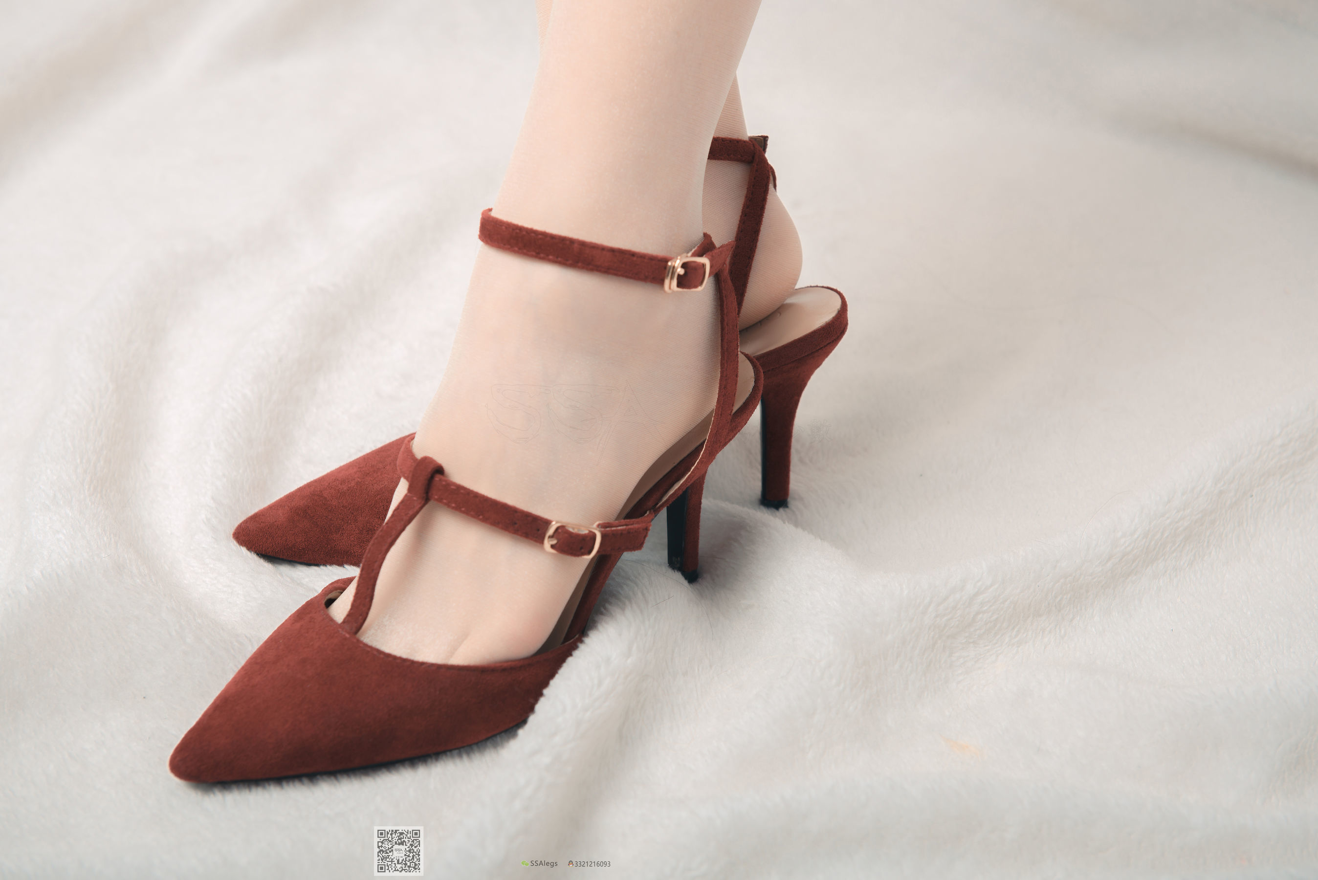 超清写真 No.014 小琪琪 闪光开裆丝袜的另一种演绎-图40