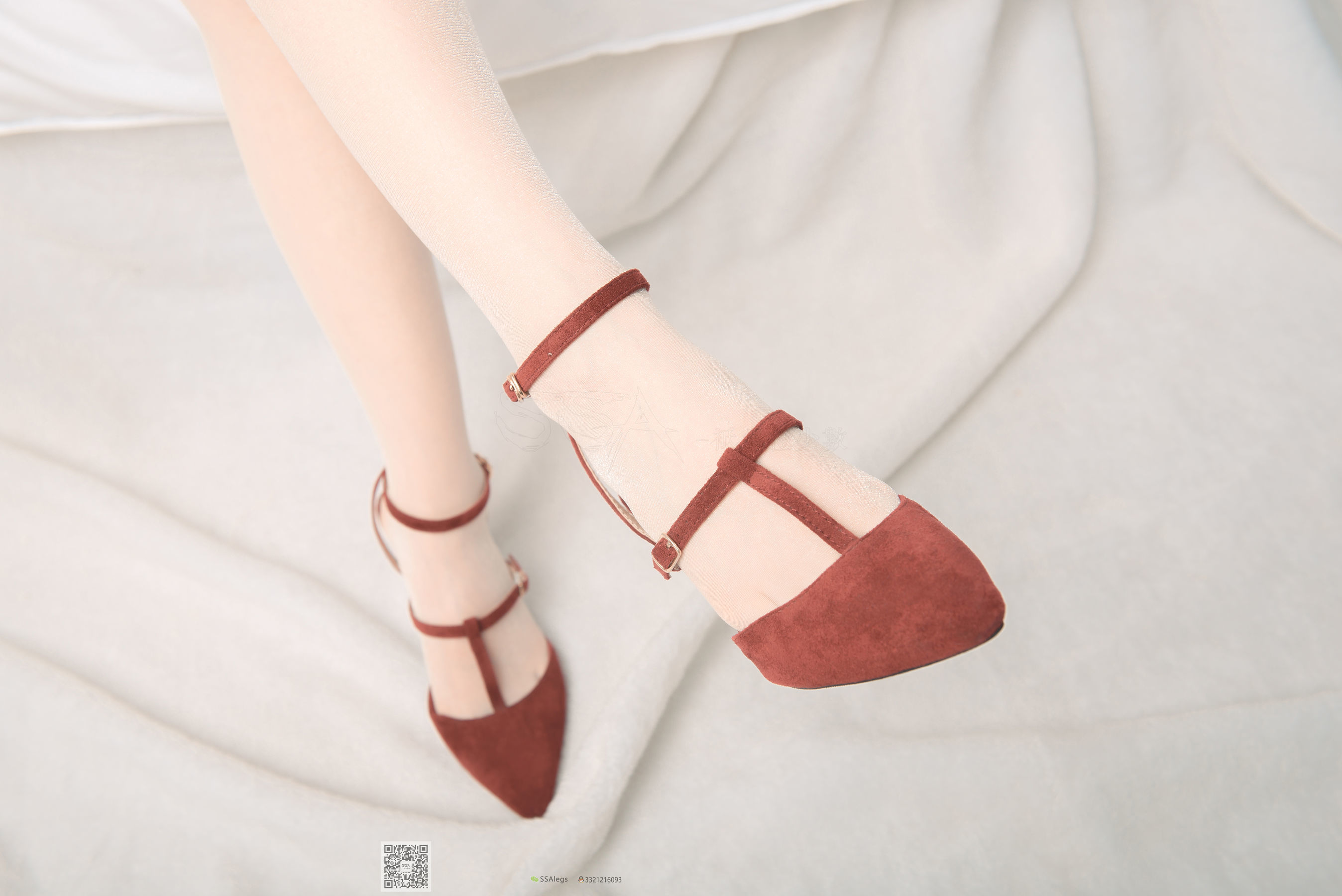 超清写真 No.014 小琪琪 闪光开裆丝袜的另一种演绎-图46