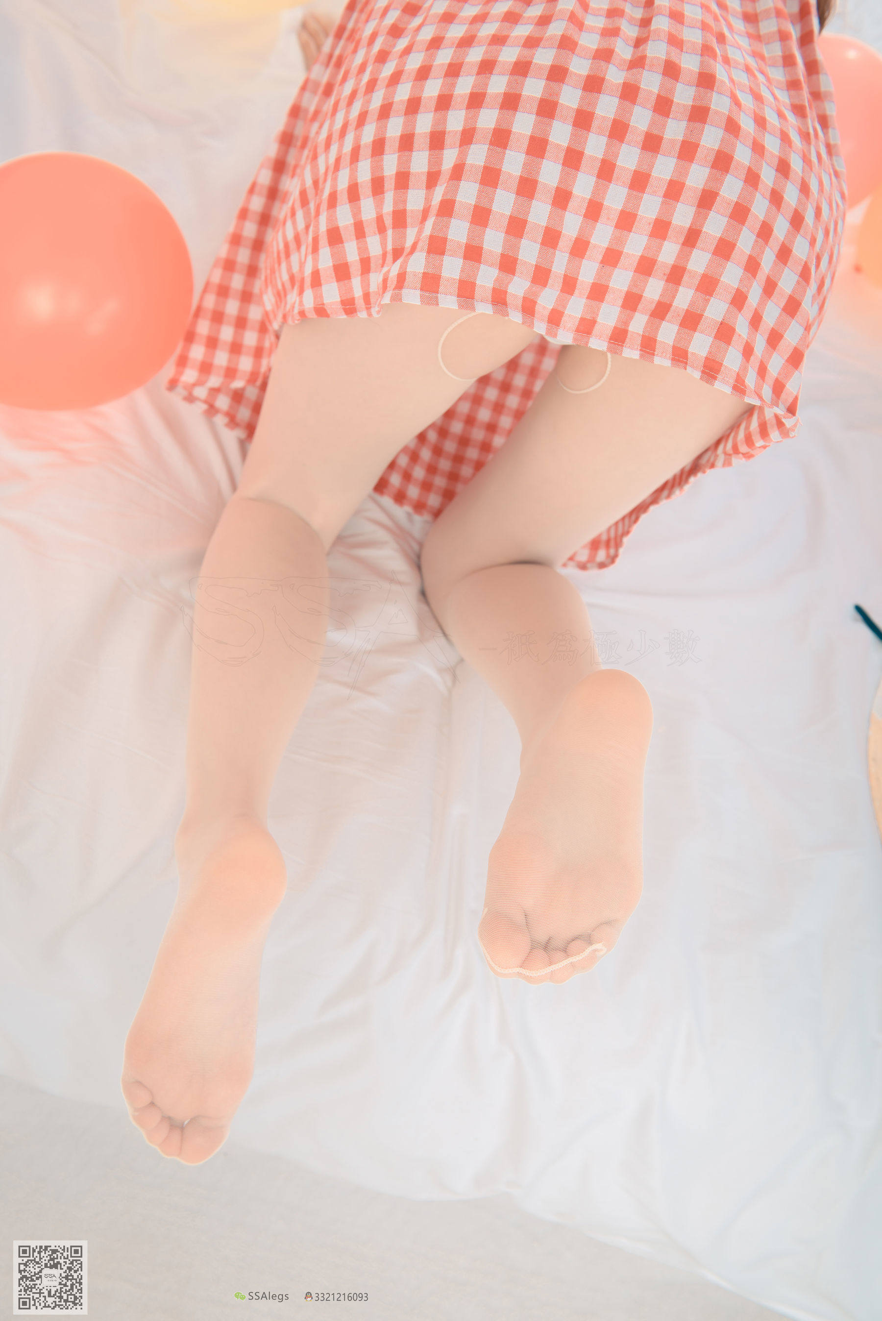 超清写真 No.014 小琪琪 闪光开裆丝袜的另一种演绎-图85