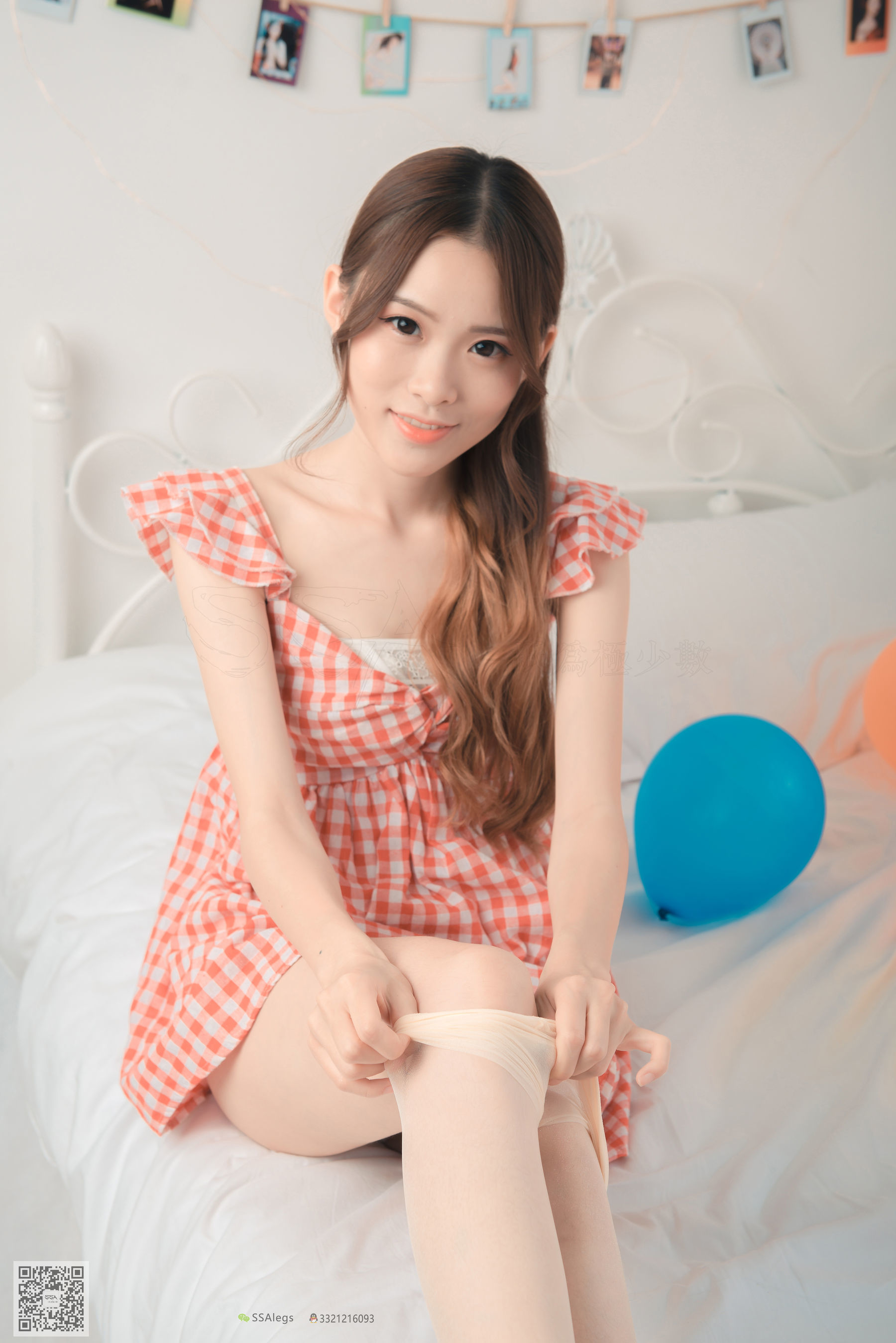 超清写真 No.014 小琪琪 闪光开裆丝袜的另一种演绎-图8