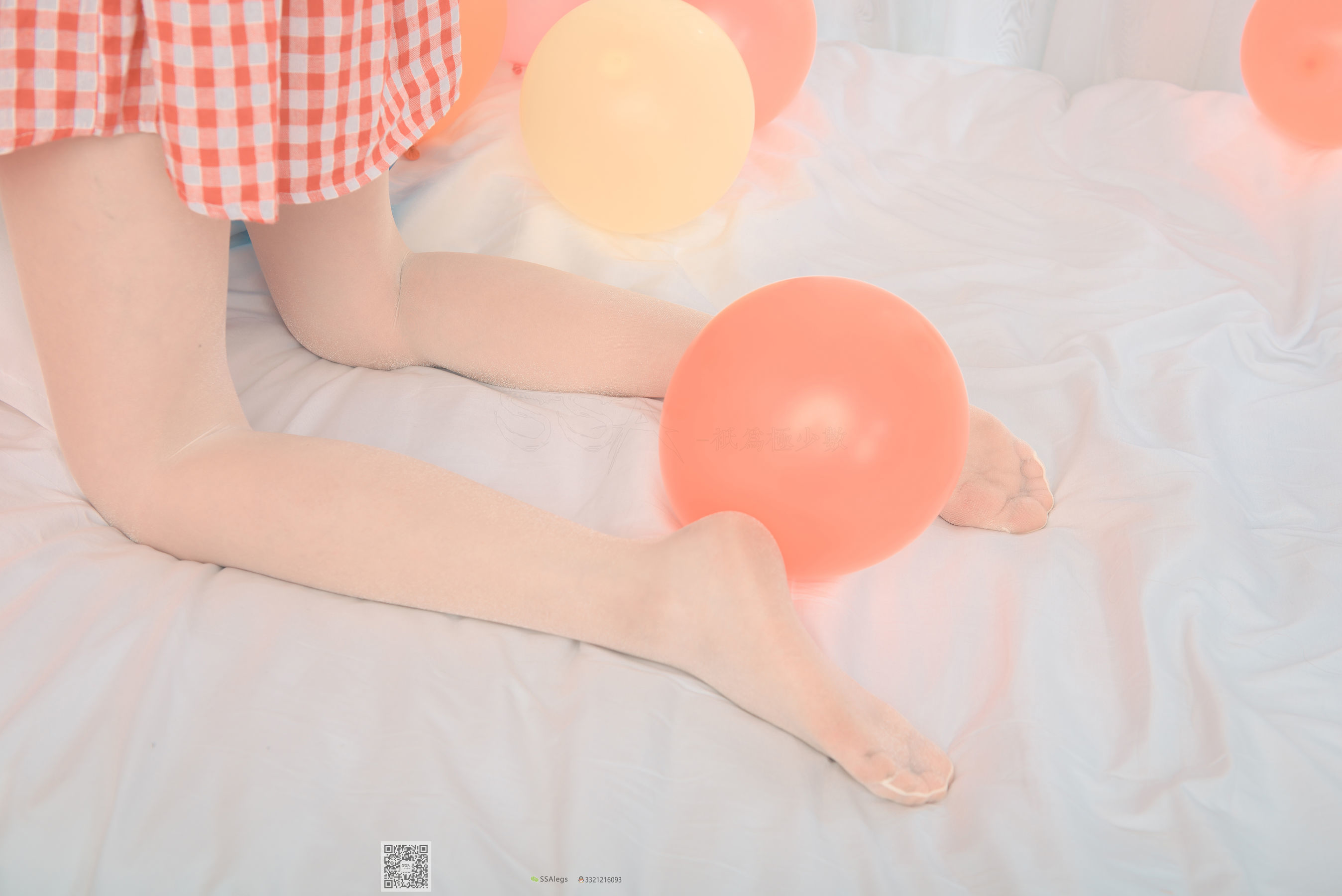 超清写真 No.014 小琪琪 闪光开裆丝袜的另一种演绎-图90