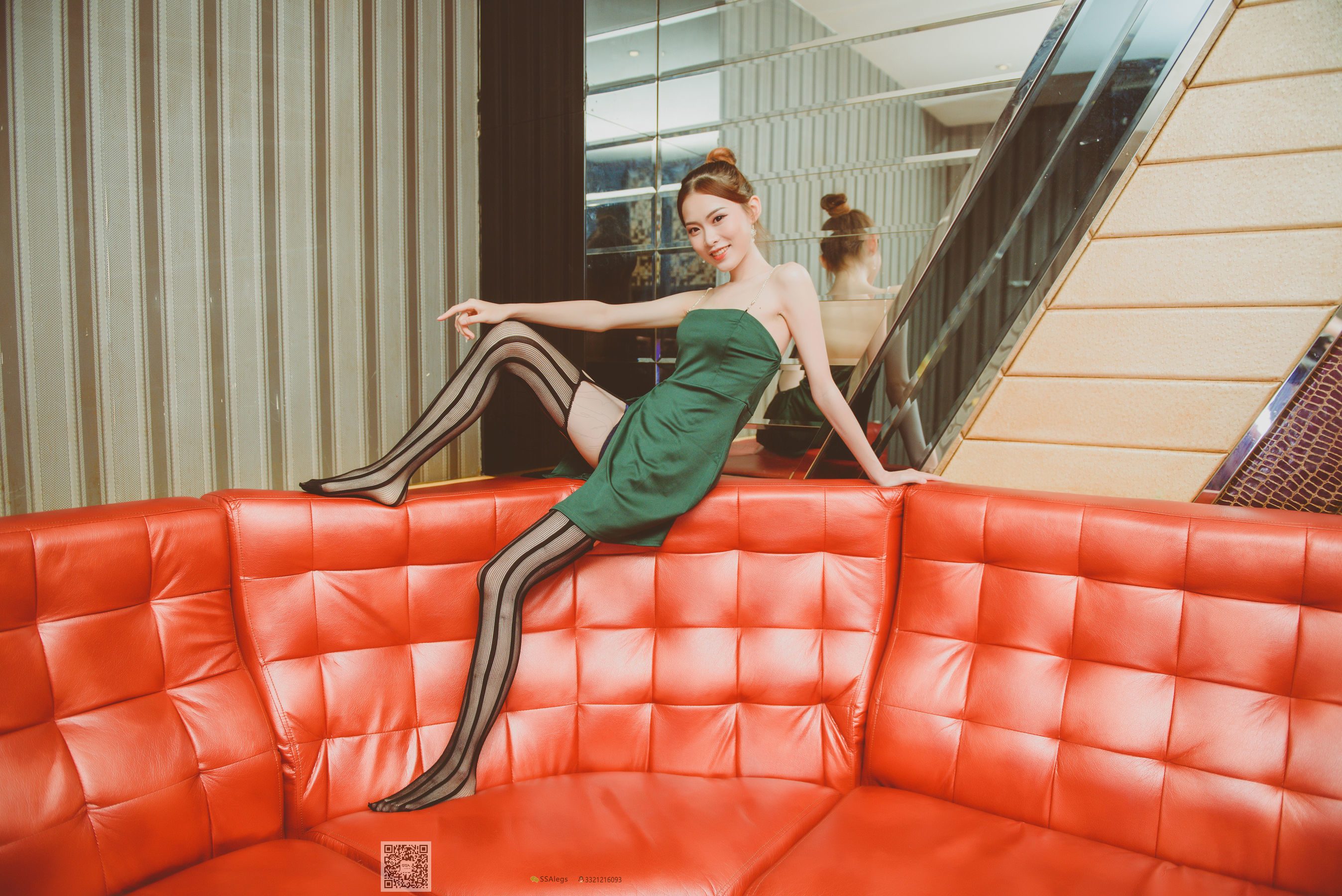 超清写真 No.019 琪琪 KTV骨感网袜美女-图21