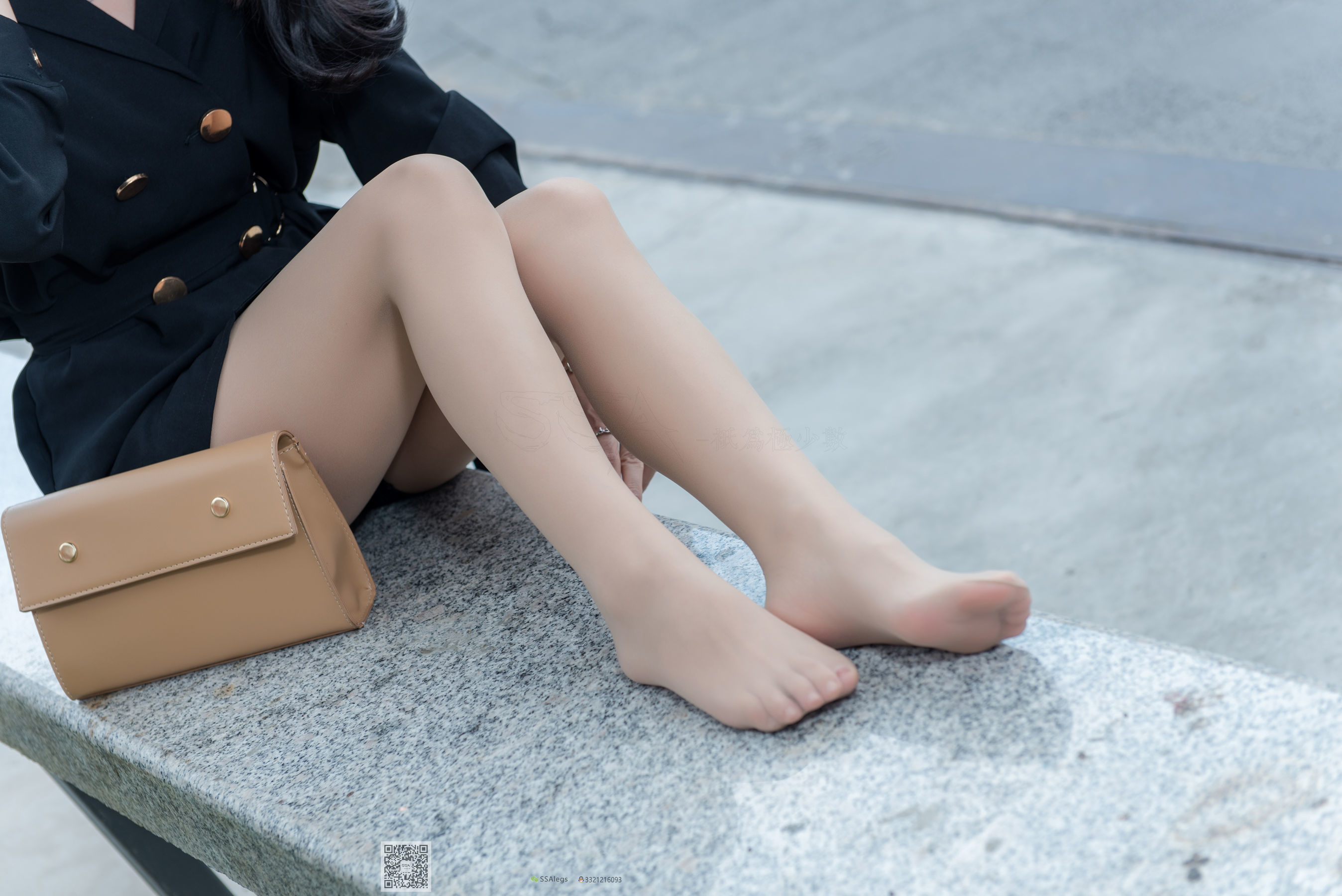 超清写真 No.024 高冷混血女王芷沫 肉丝街拍-图47