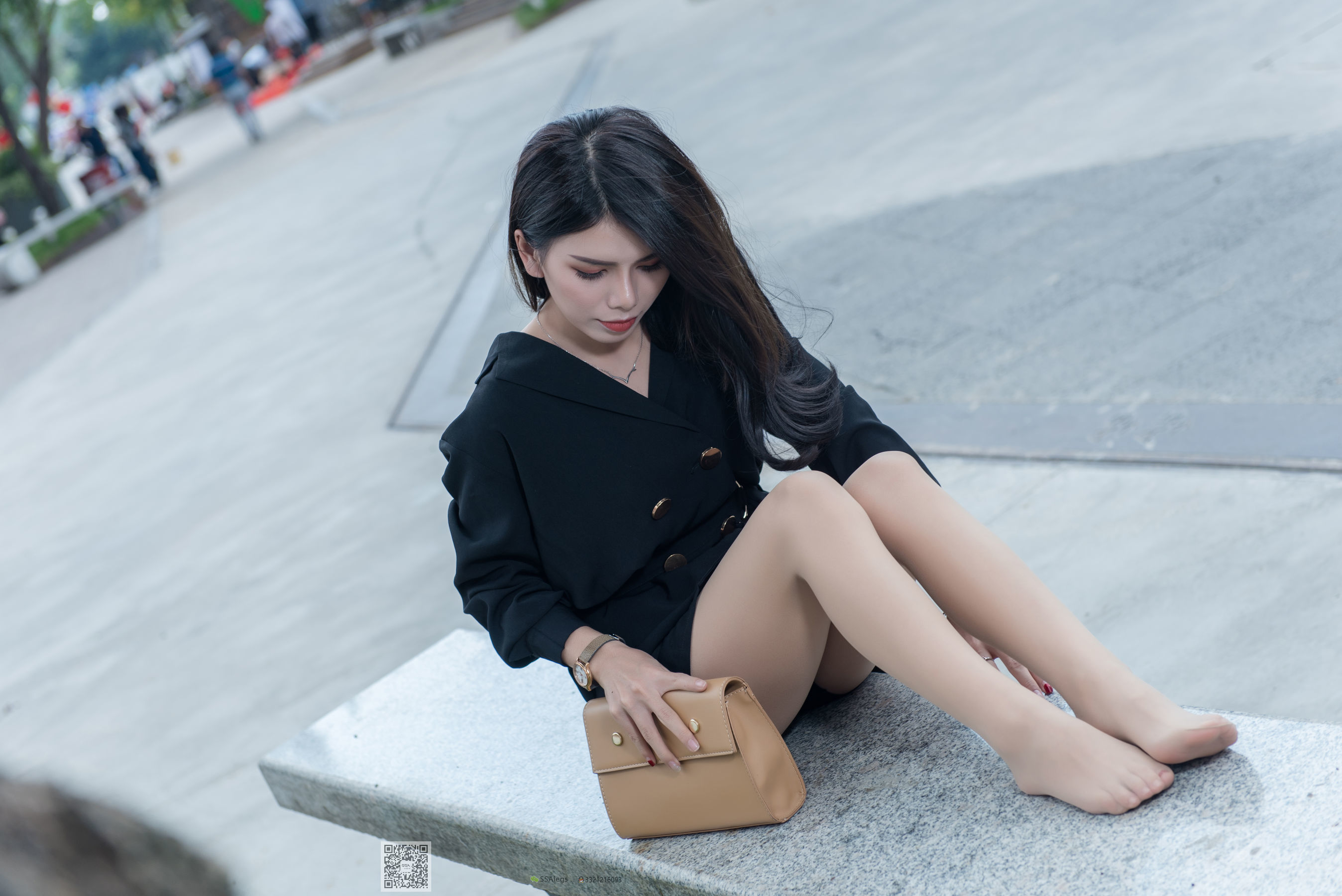 超清写真 No.024 高冷混血女王芷沫 肉丝街拍-图48