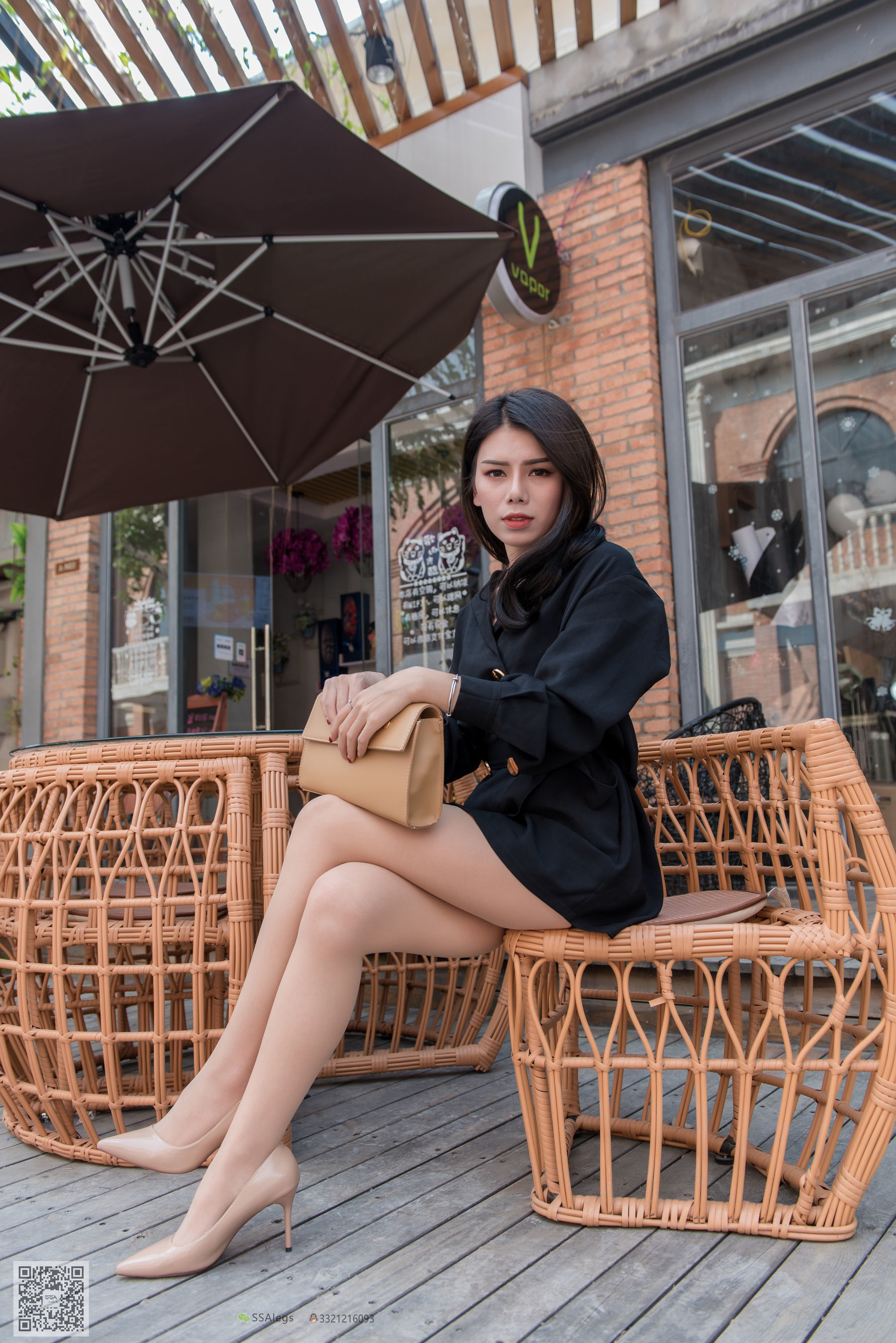 超清写真 No.024 高冷混血女王芷沫 肉丝街拍-图7