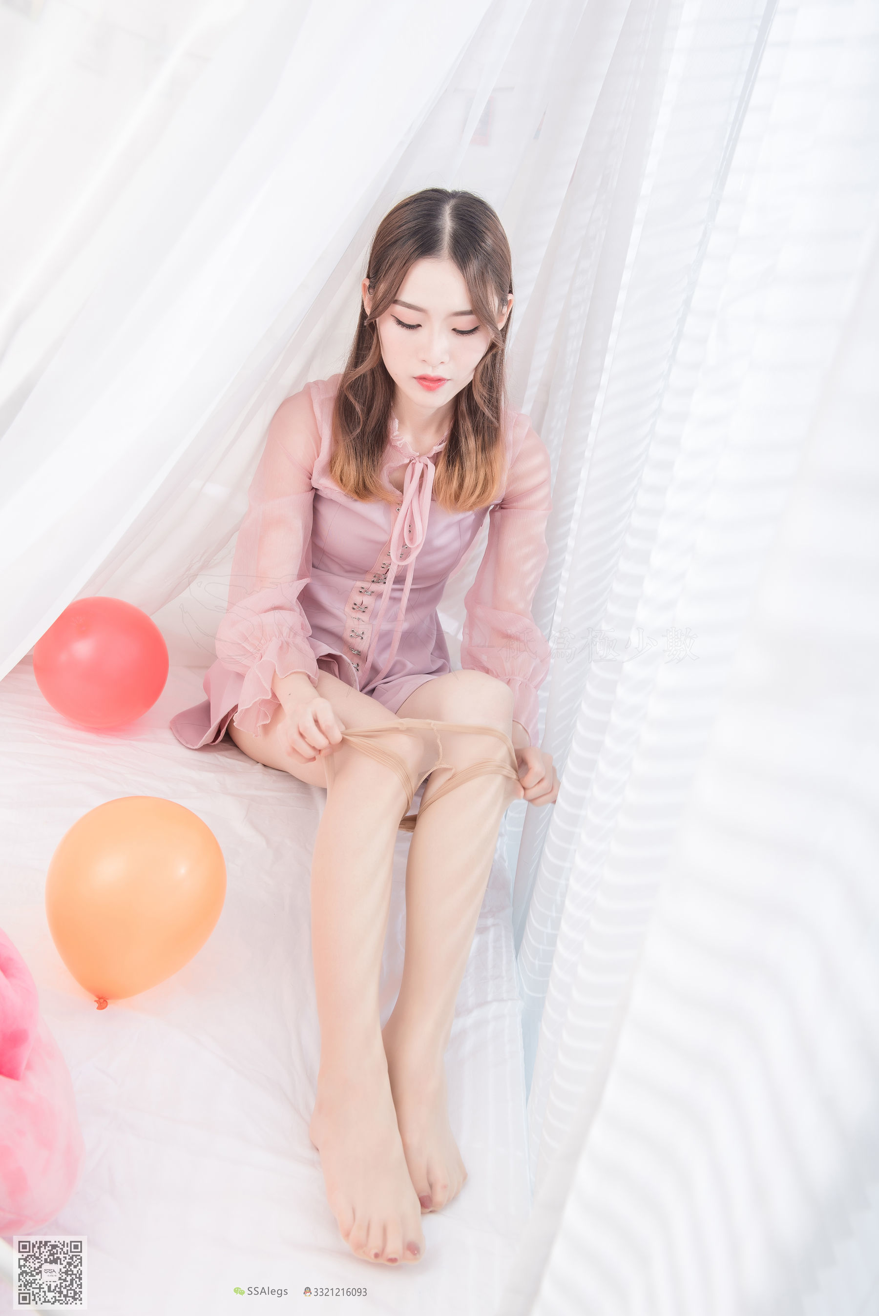 超清写真 No.027 小琪琪 肉色开档丝袜-图1